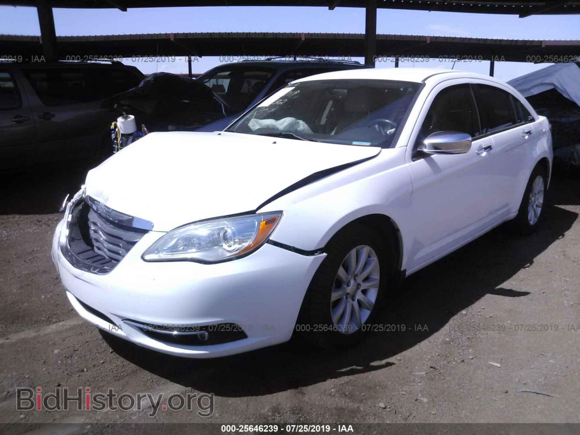 2014 CHRYSLER 200 - VIN: 1C3CCBCGXEN191675 - Фото 2