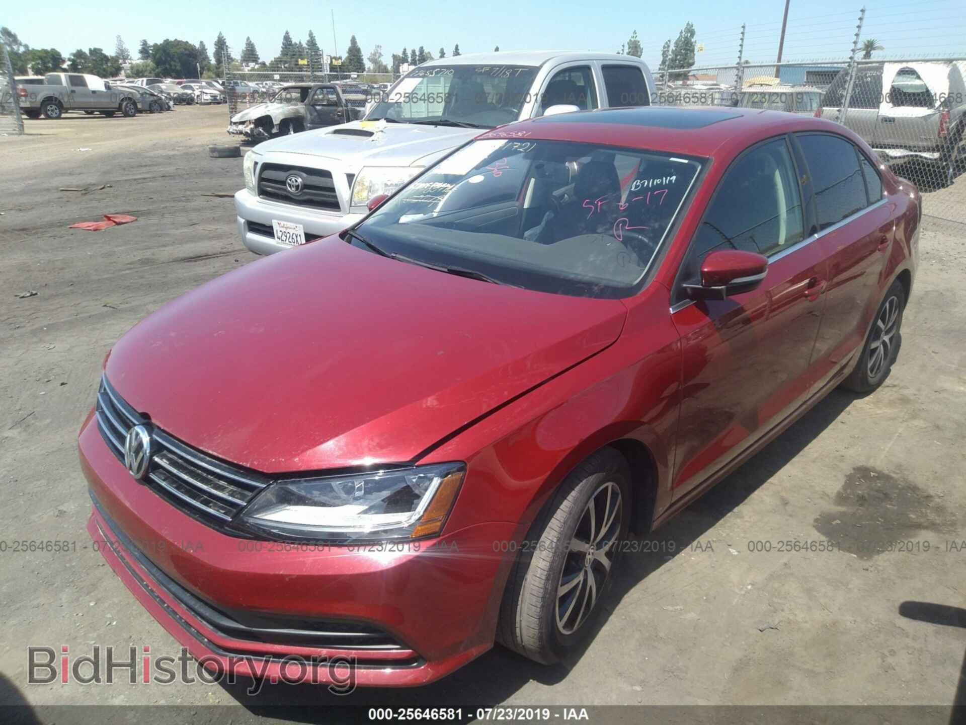 2017 VOLKSWAGEN JETTA - VIN: 3VWDB7AJ9HM201347 - Фото 2