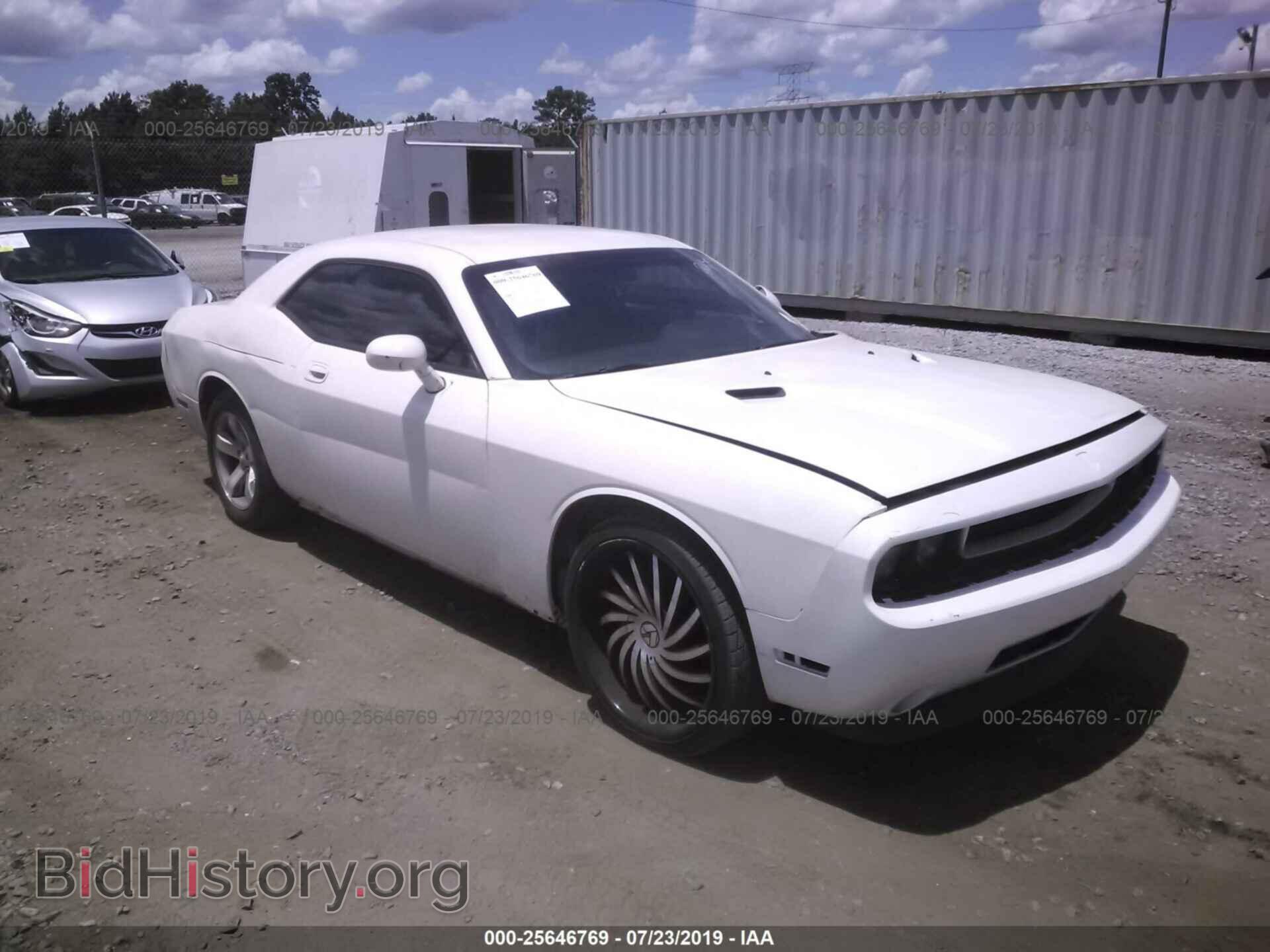 Photo 2B3LJ44V69H560719 - DODGE CHALLENGER 2009