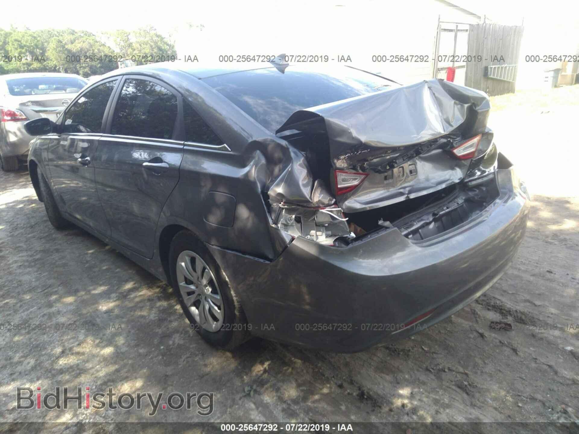 2012 Hyundai Sonata - VIN: 5NPEB4AC3CH490182 - Photo 3