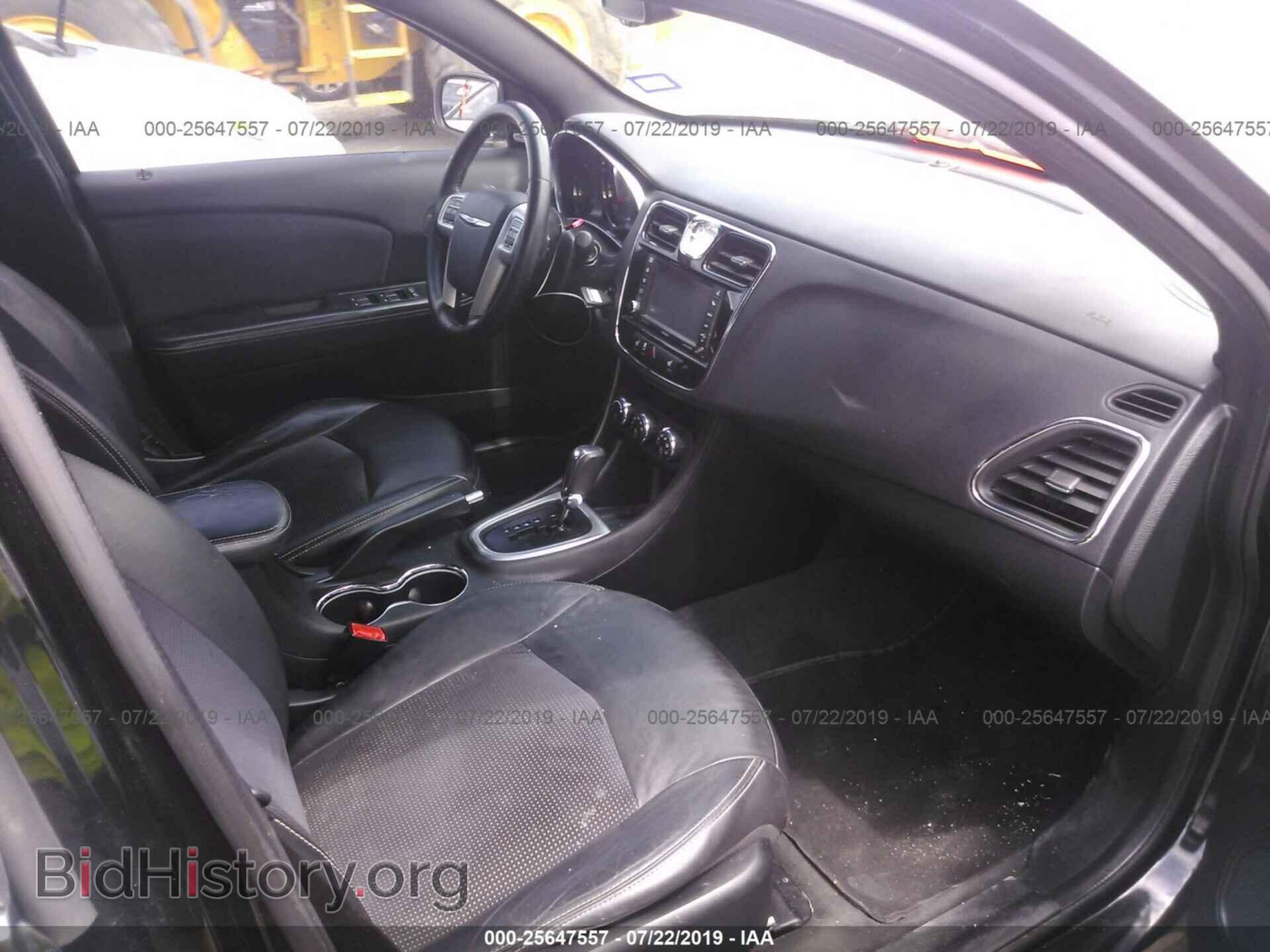 2012 CHRYSLER 200 - VIN: 1C3CCBHG8CN150323 - Фото 5