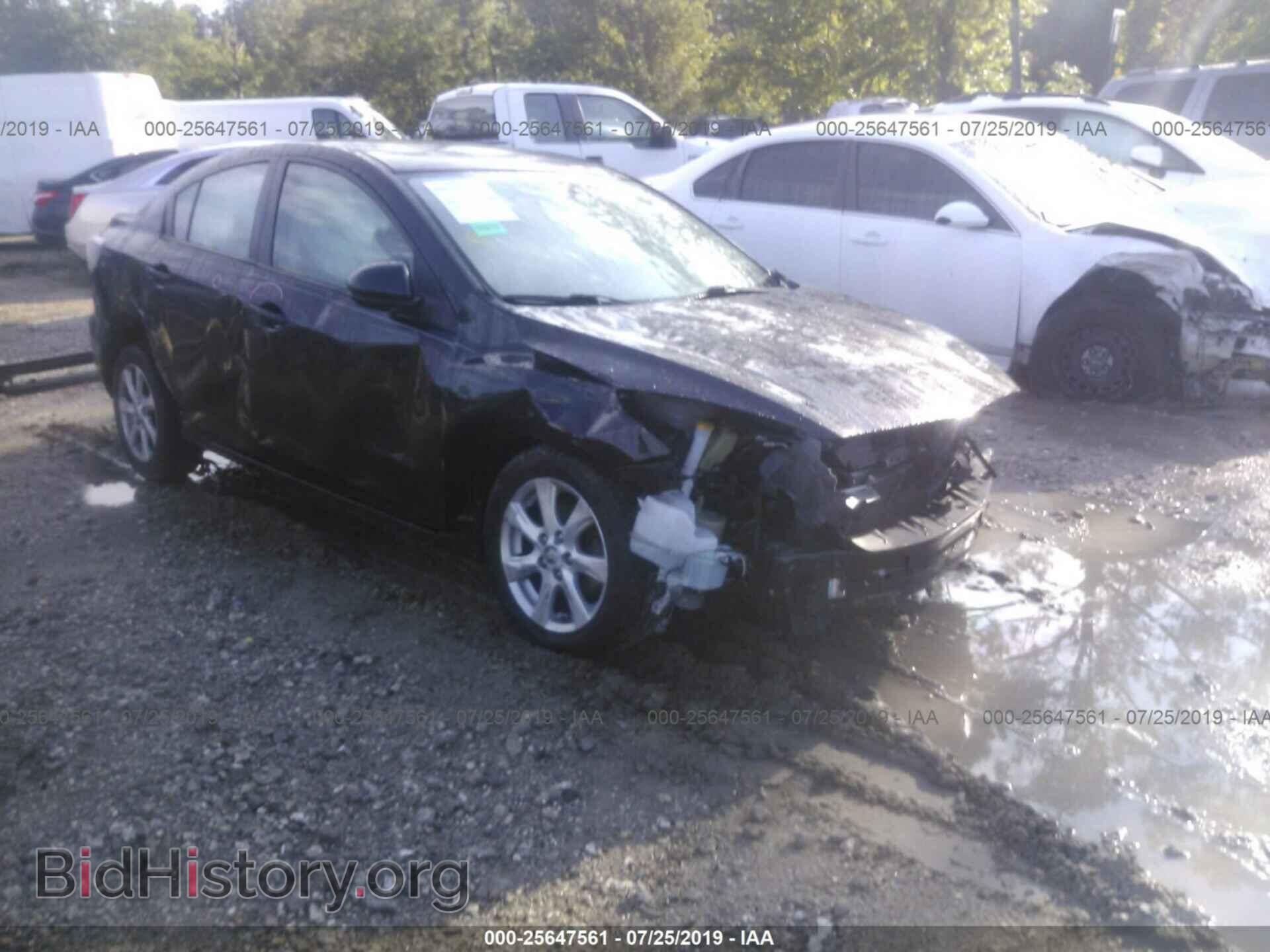 Фотография JM1BL1VF5B1498471 - MAZDA 3 2011