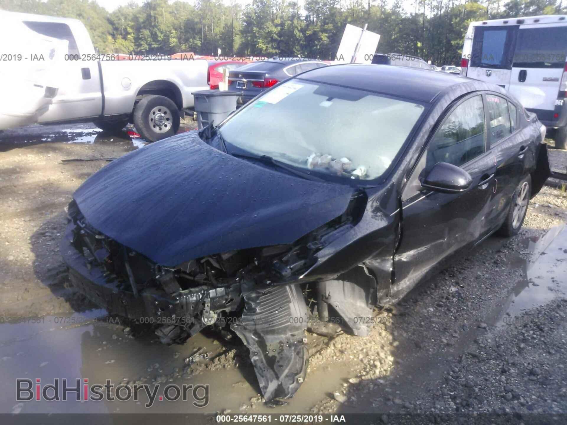 2011 MAZDA 3 - VIN: JM1BL1VF5B1498471 - Фото 2