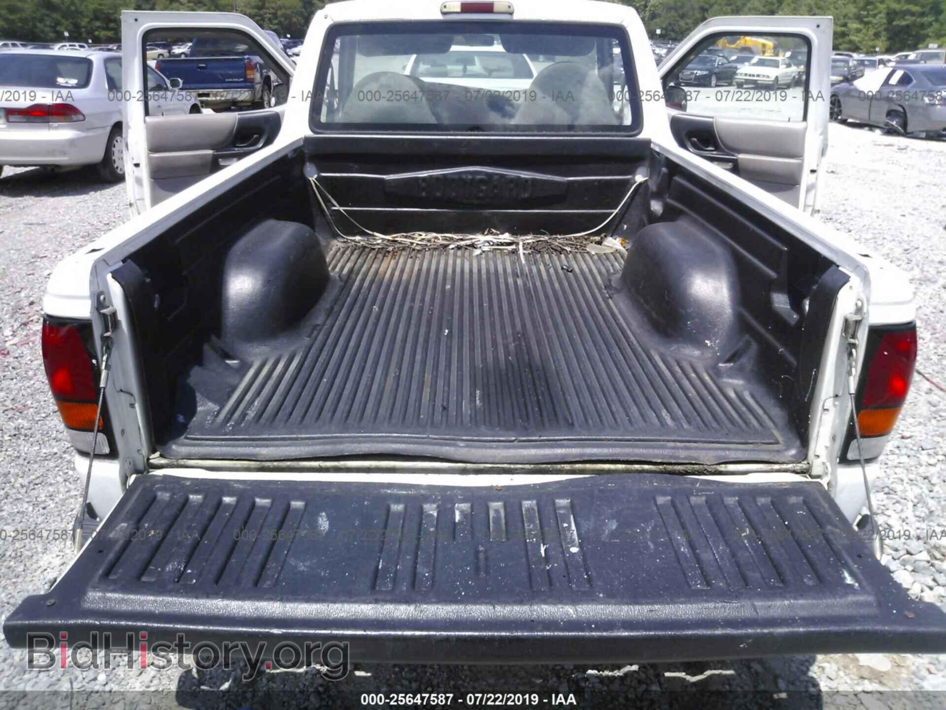 2000 MAZDA B2500 - VIN: 4F4YR12C2YTM27641 - Photo 6