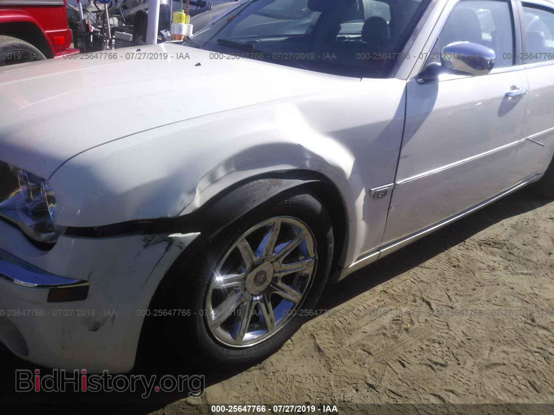 2006 CHRYSLER 300C - VIN: 2C3LA63H16H376861 - Фото 6