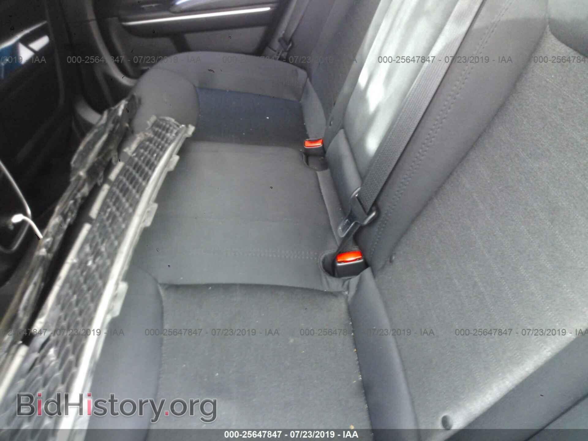 2018 CHRYSLER 300 - VIN: 2C3CCAAG1JH319950 - Фото 8
