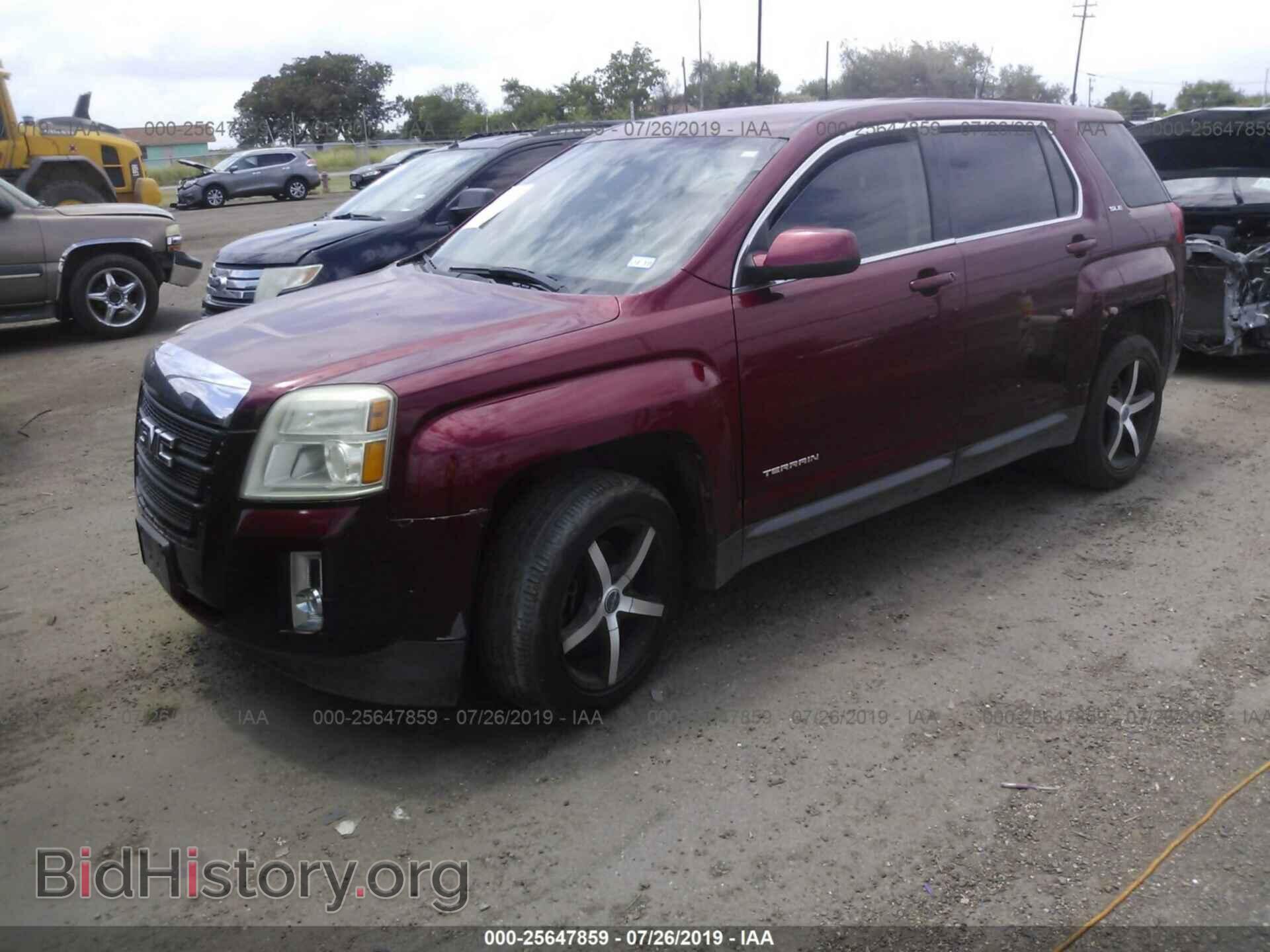 2010 GMC TERRAIN - VIN: 2CTALBEW7A6281215 - Photo 2