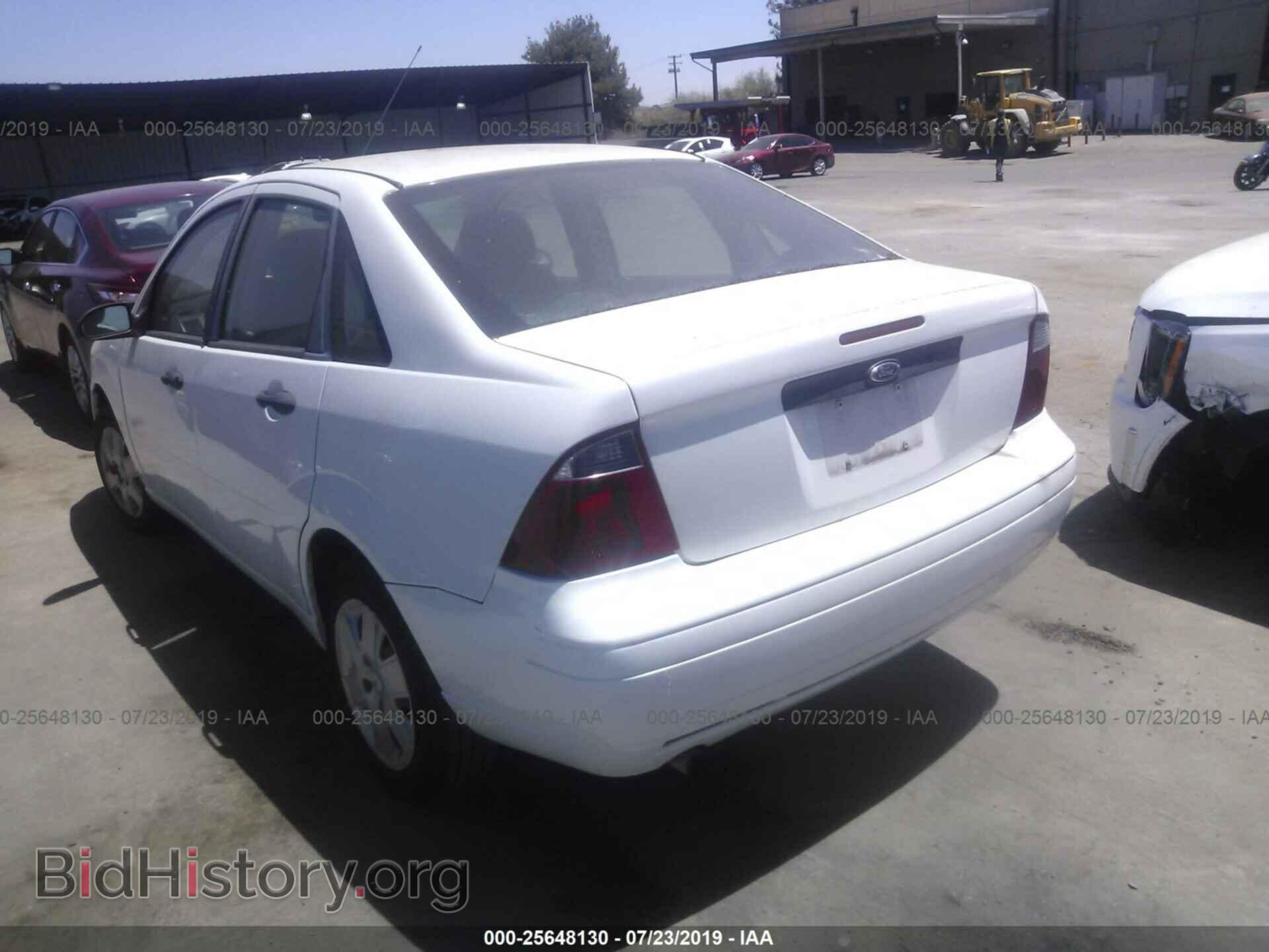2007 FORD FOCUS - VIN: 1FAHP34N57W259425 - Фото 3