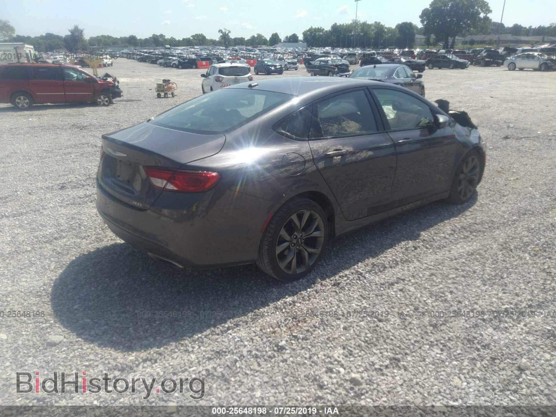 2016 CHRYSLER 200 - VIN: 1C3CCCDGXGN102520 - Photo 4