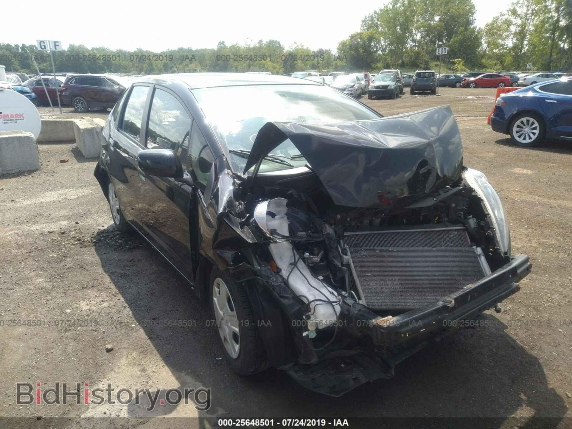 Фотография JHMGE8H37CS003787 - HONDA FIT 2012