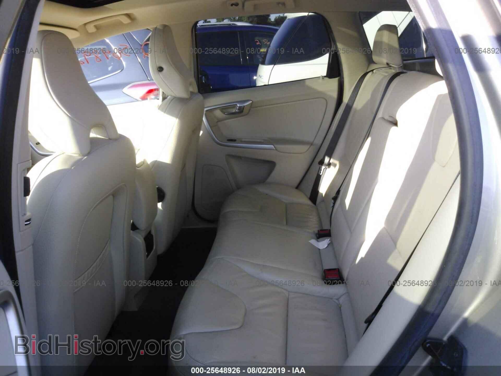 2011 VOLVO XC60 - VIN: YV4952DL8B2214957 - Фото 8