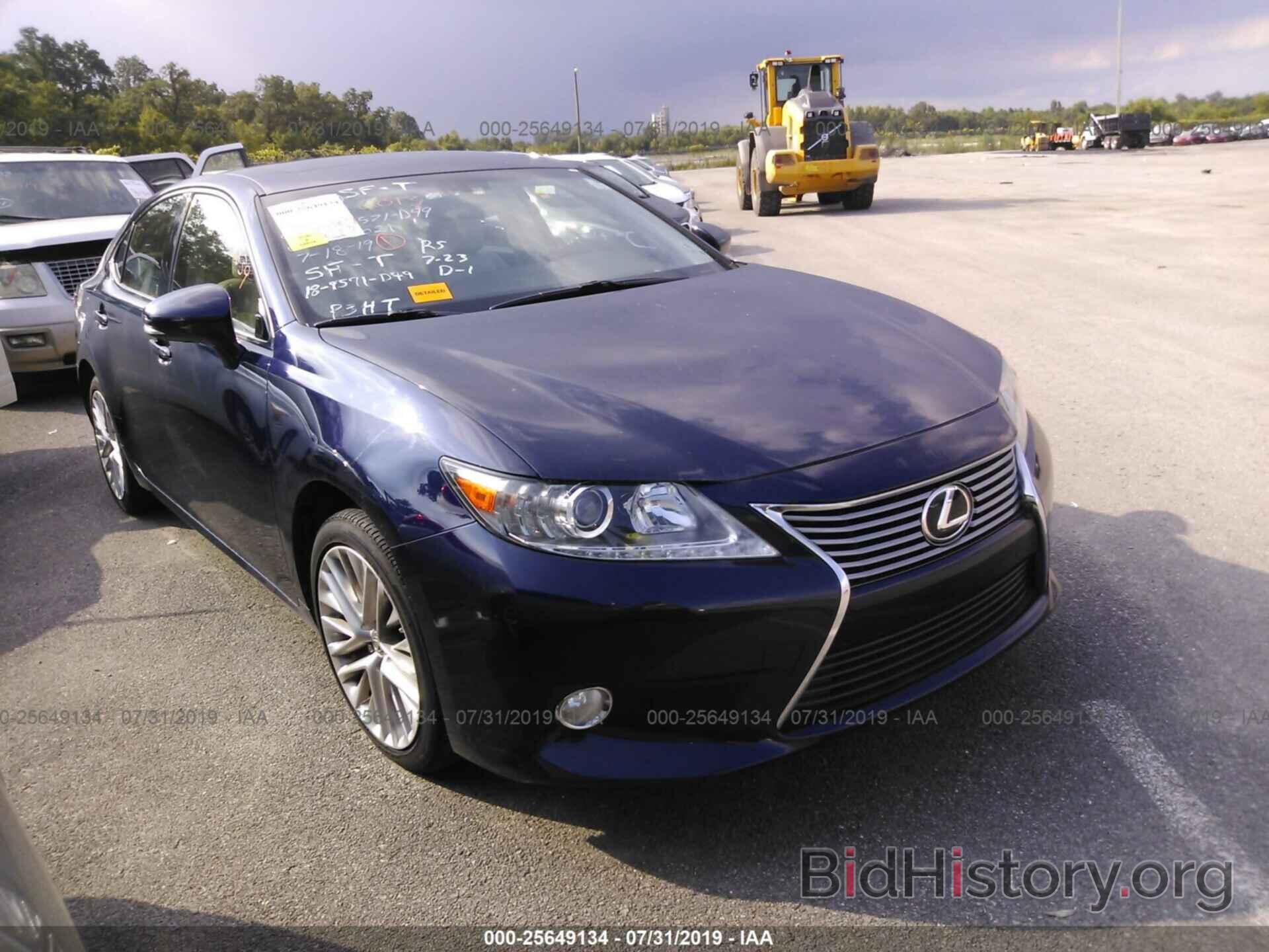 Photo JTHBK1GG7D2063021 - LEXUS ES 2013