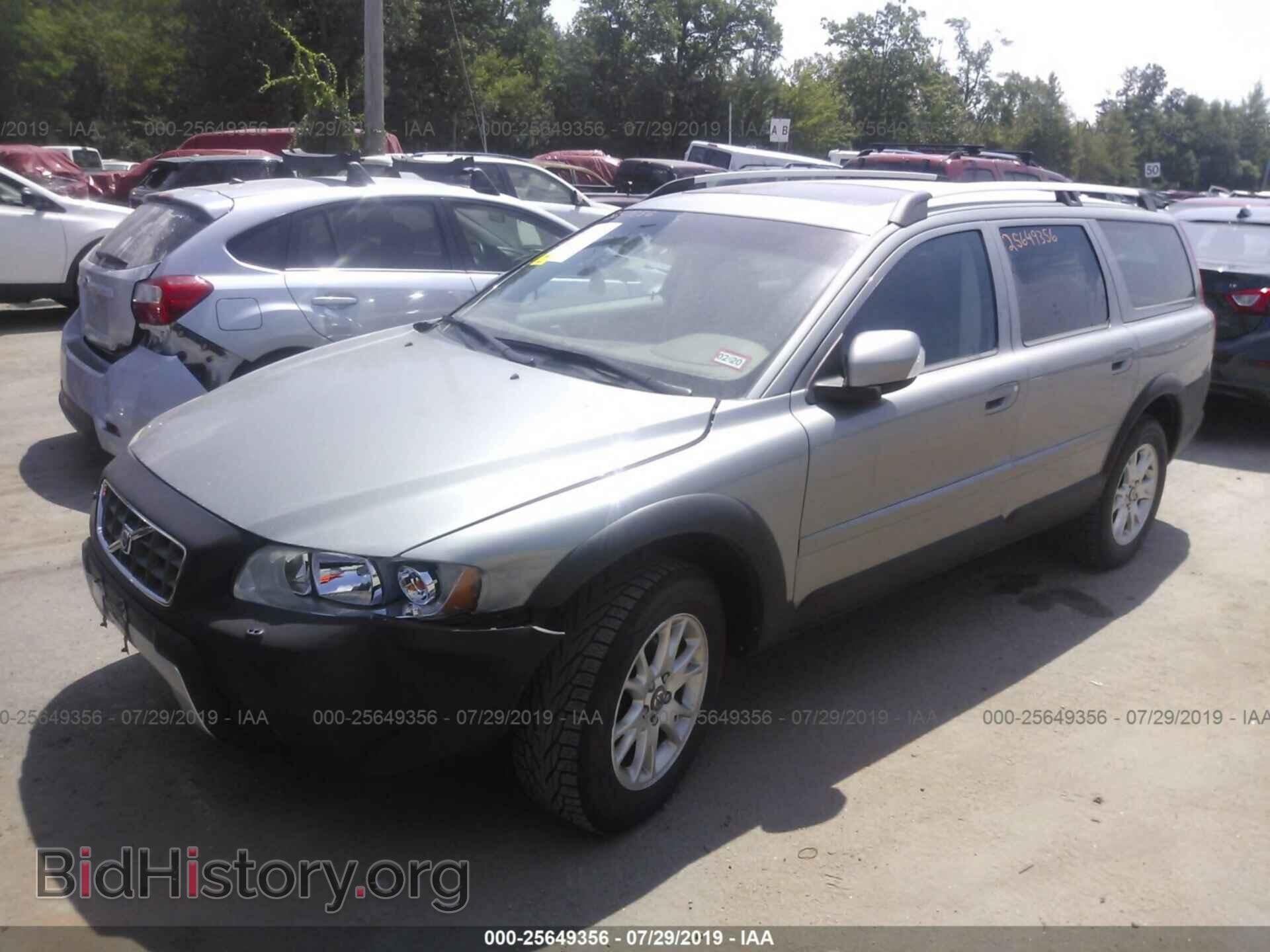 2007 VOLVO XC70 - VIN: YV4SZ592371279140 - Фото 2