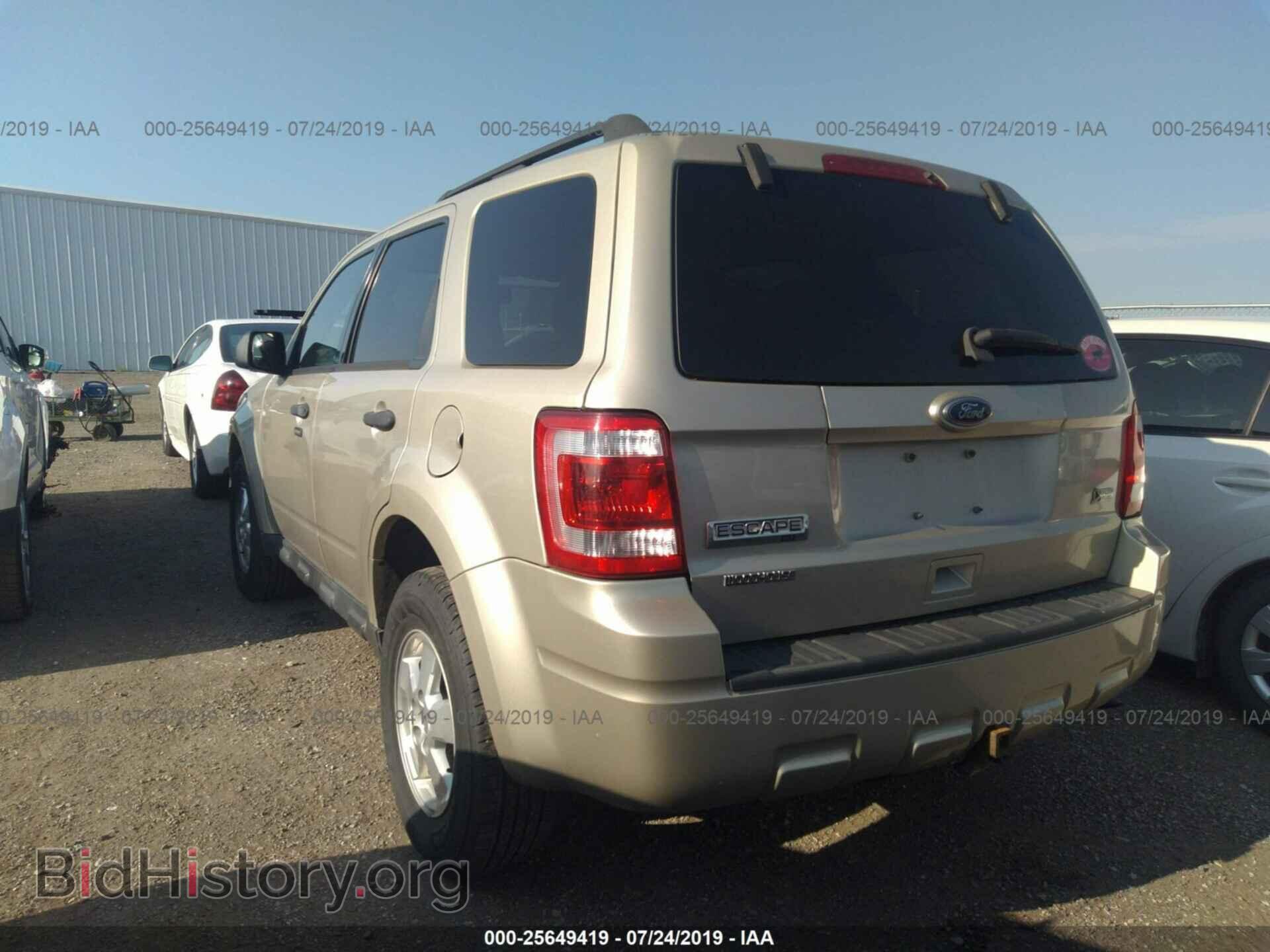 2011 FORD ESCAPE - VIN: 1FMCU9DG7BKA62009 - Фото 3