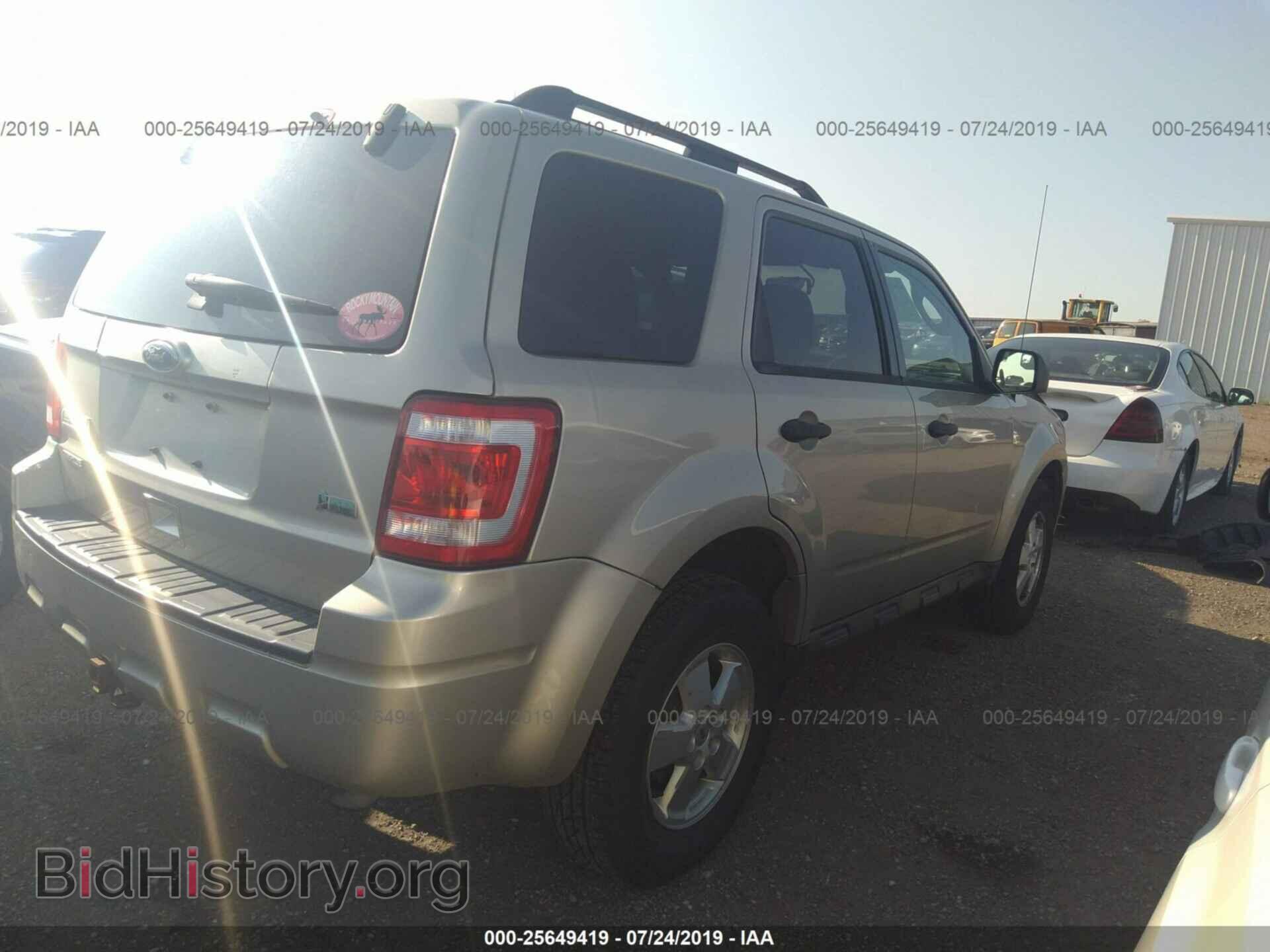 2011 FORD ESCAPE - VIN: 1FMCU9DG7BKA62009 - Фото 4