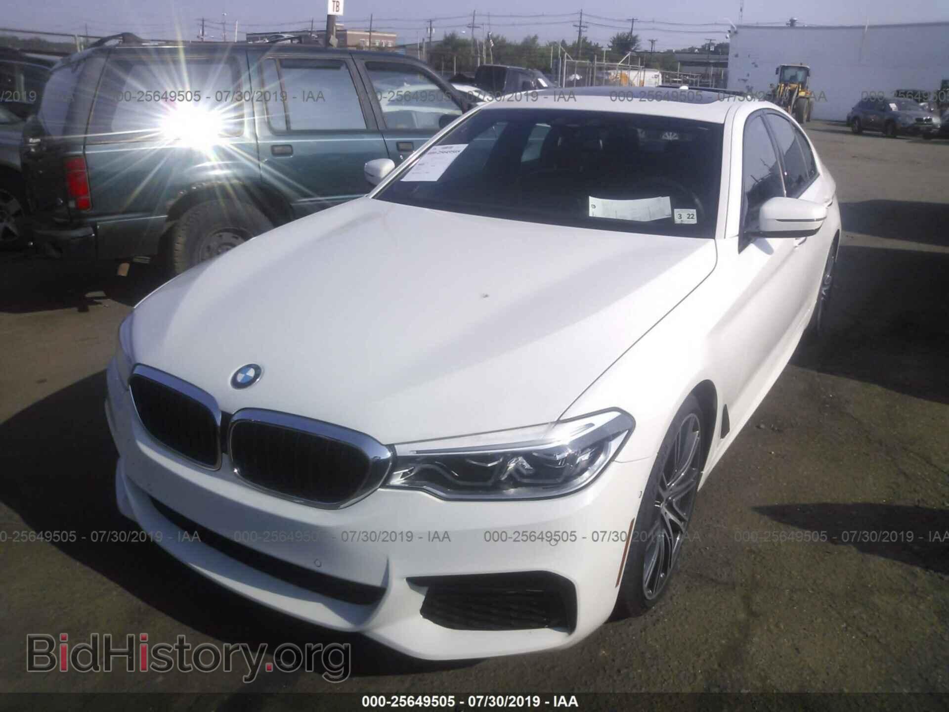 2017 BMW 540 - VIN: WBAJE7C38HG887352 - Фото 2