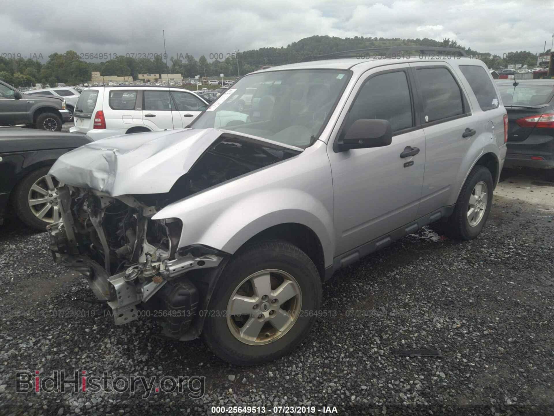 2011 FORD ESCAPE - VIN: 1FMCU9D71BKC17265 - Фото 2