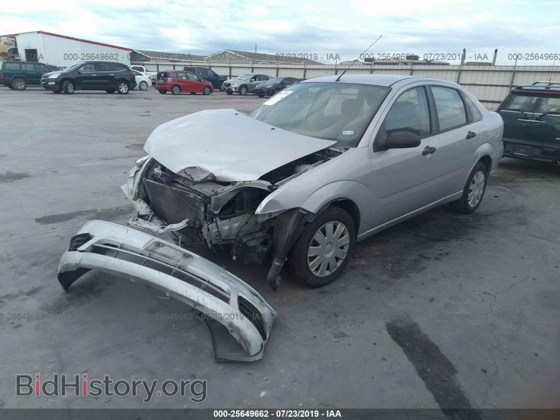 2005 FORD FOCUS - VIN: 1FAFP34N55W306845 - Фото 2