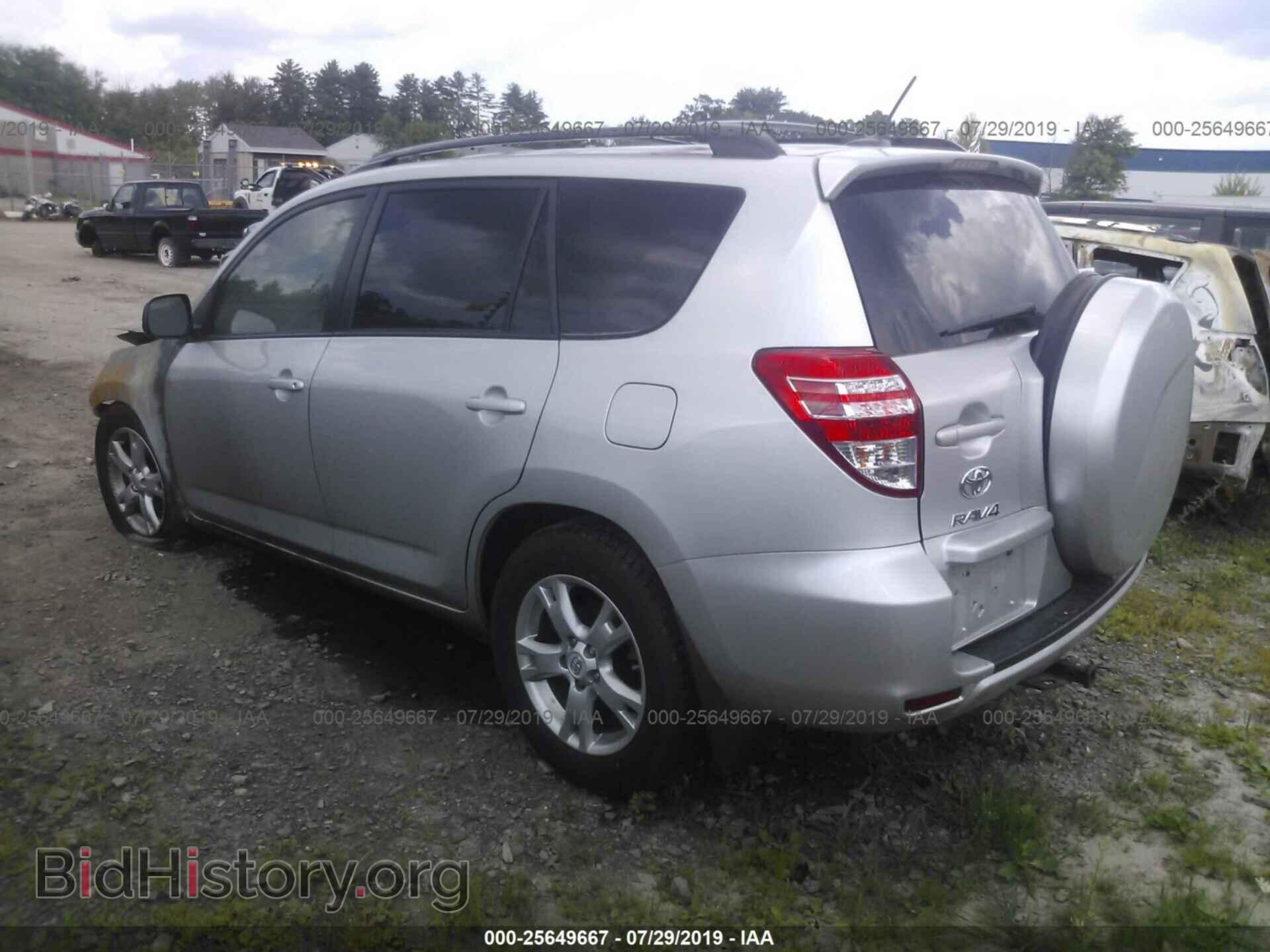 2011 TOYOTA RAV4 - VIN: 2T3BF4DV9BW113349 - Фото 3