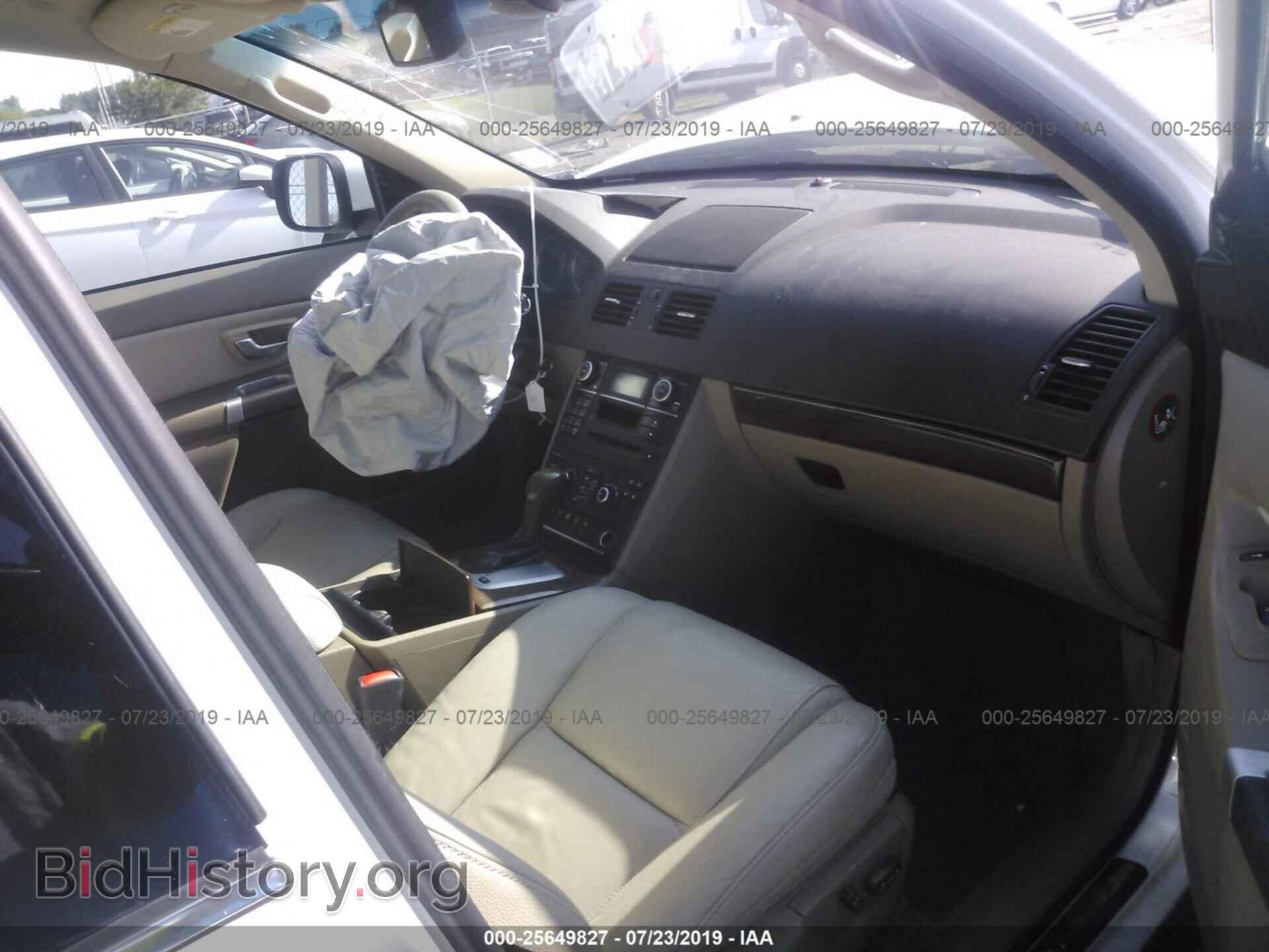 2012 VOLVO XC90 - VIN: YV4952CZ8C1610190 - Фото 5