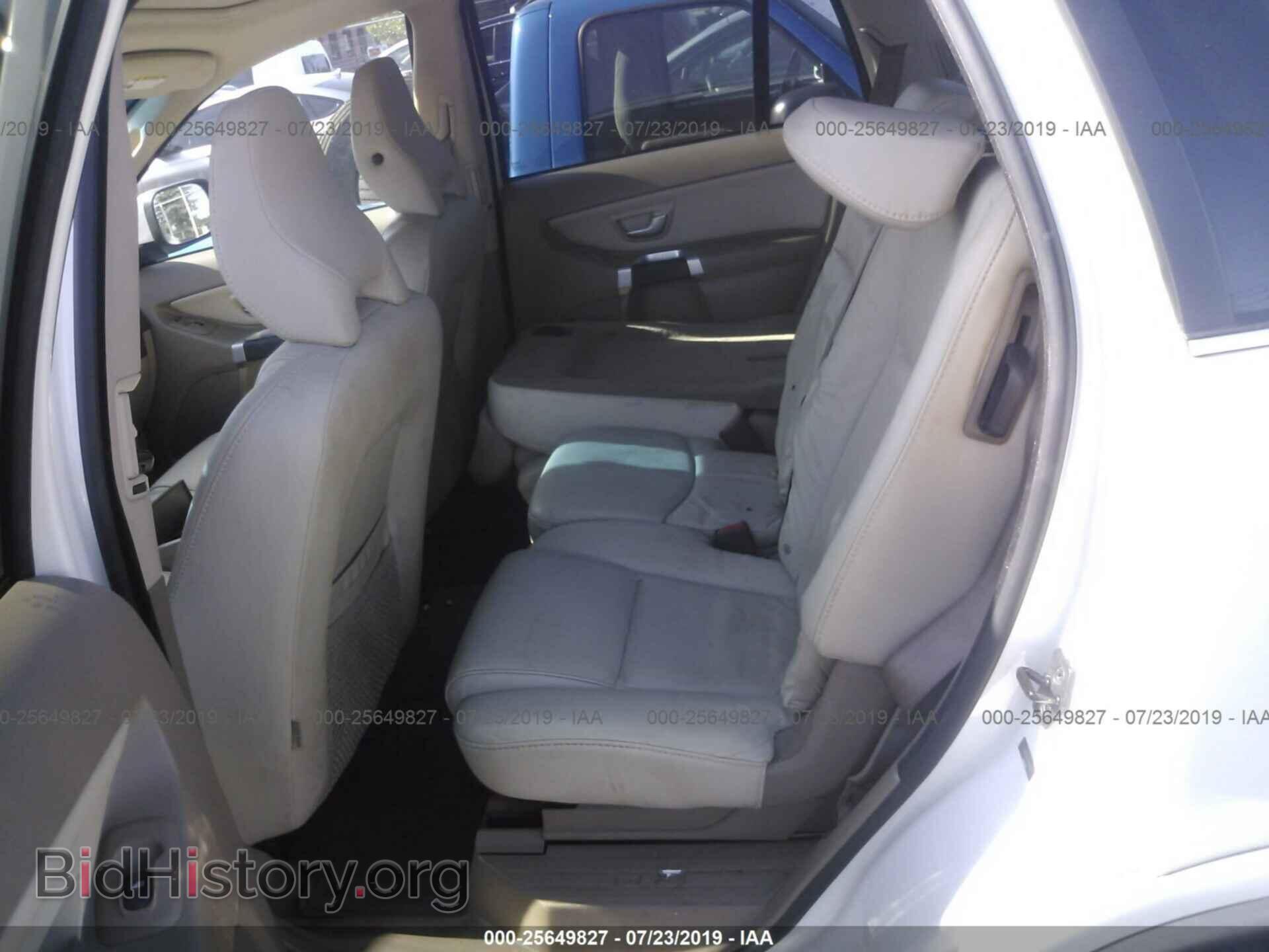 2012 VOLVO XC90 - VIN: YV4952CZ8C1610190 - Фото 8