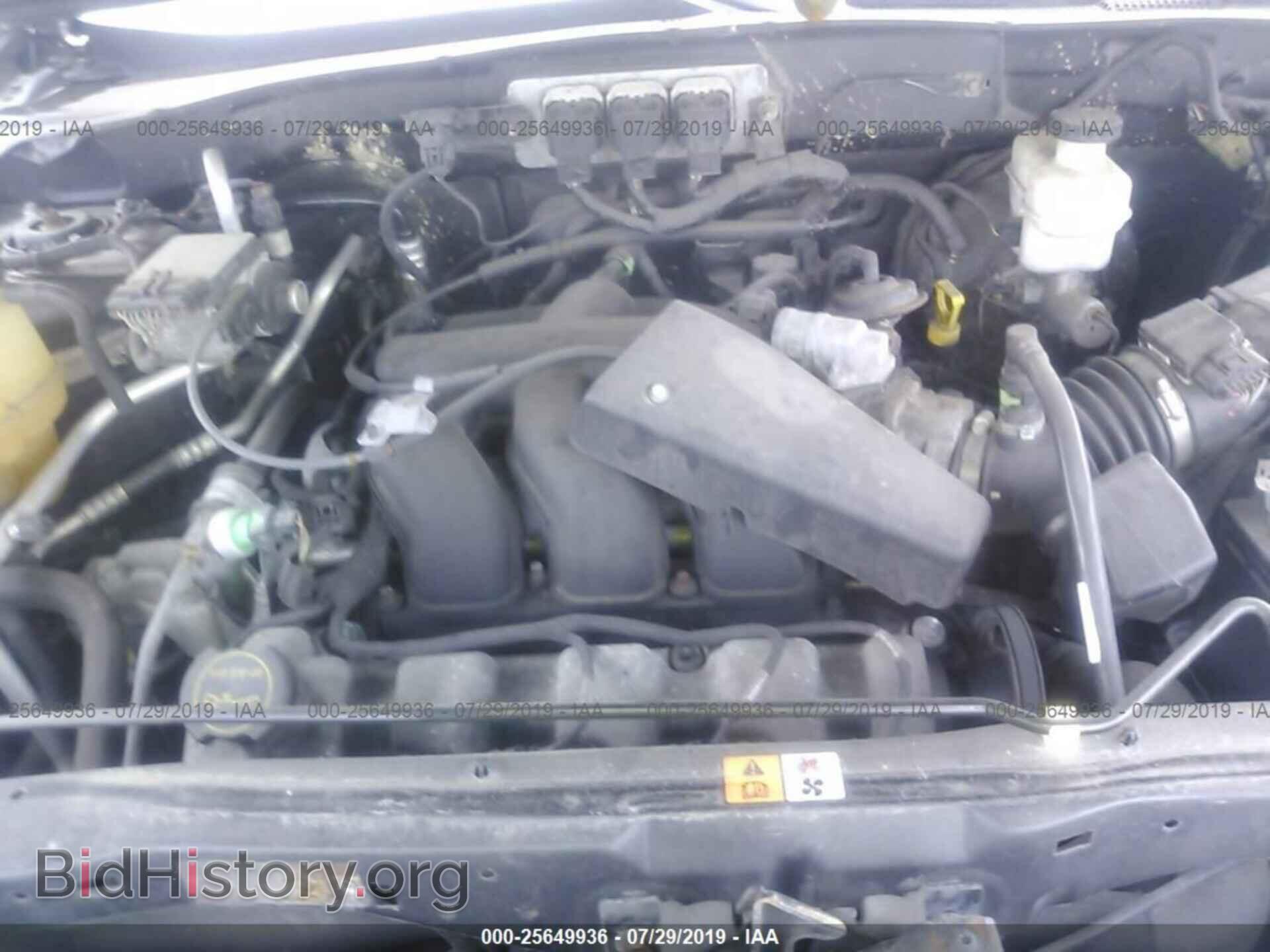 2005 FORD ESCAPE - VIN: 1FMCU93105KB94272 - Фото 10