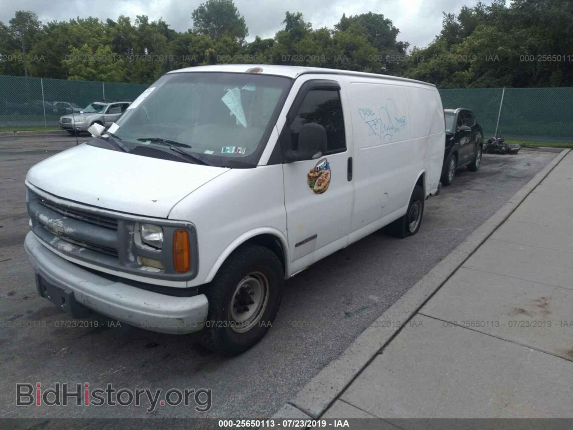 2002 GMC SAVANA - VIN: 1GTHG35R521100518 - Фото 2