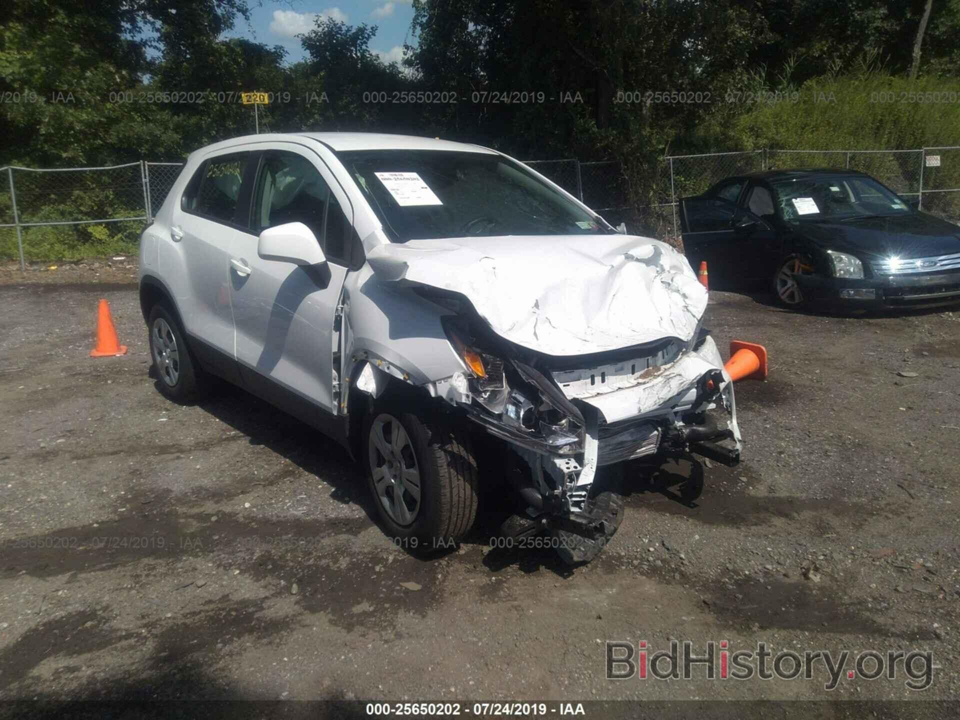 Photo KL7CJKSB1JB600033 - CHEVROLET TRAX 2018