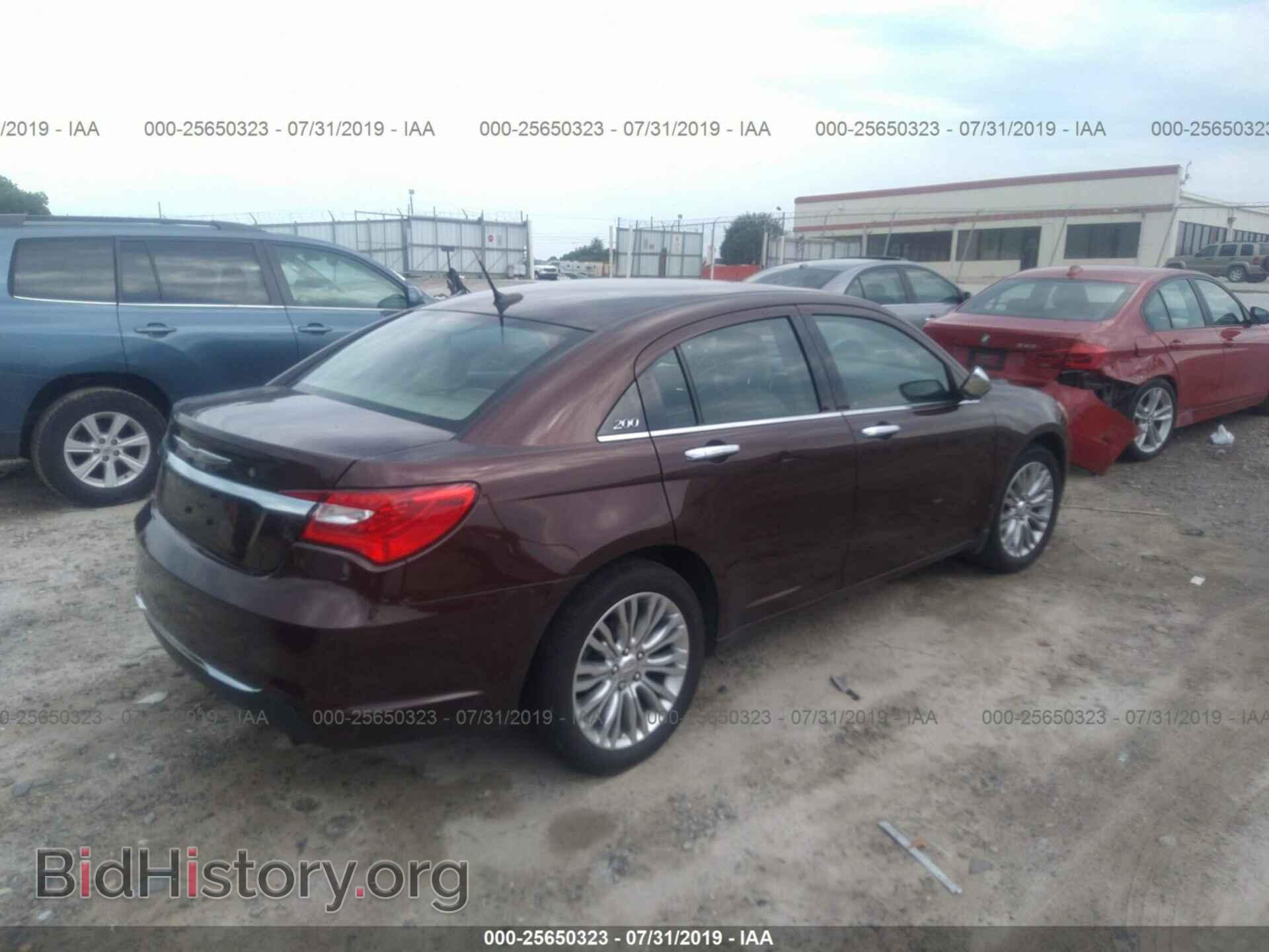 2013 CHRYSLER 200 - VIN: 1C3CCBCG0DN574409 - Фото 4