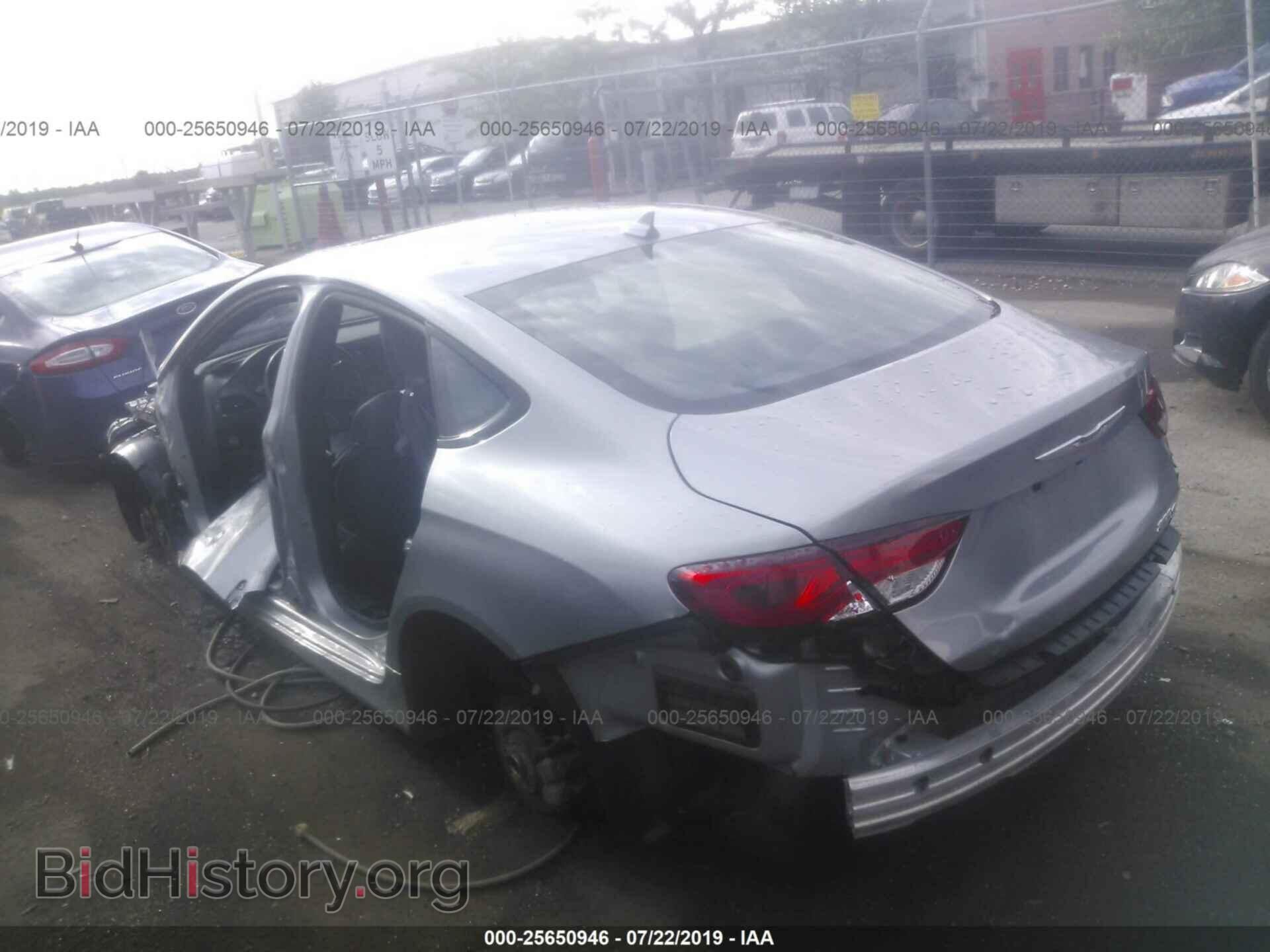 2015 CHRYSLER 200 - VIN: 1C3CCCBBXFN760120 - Photo 3