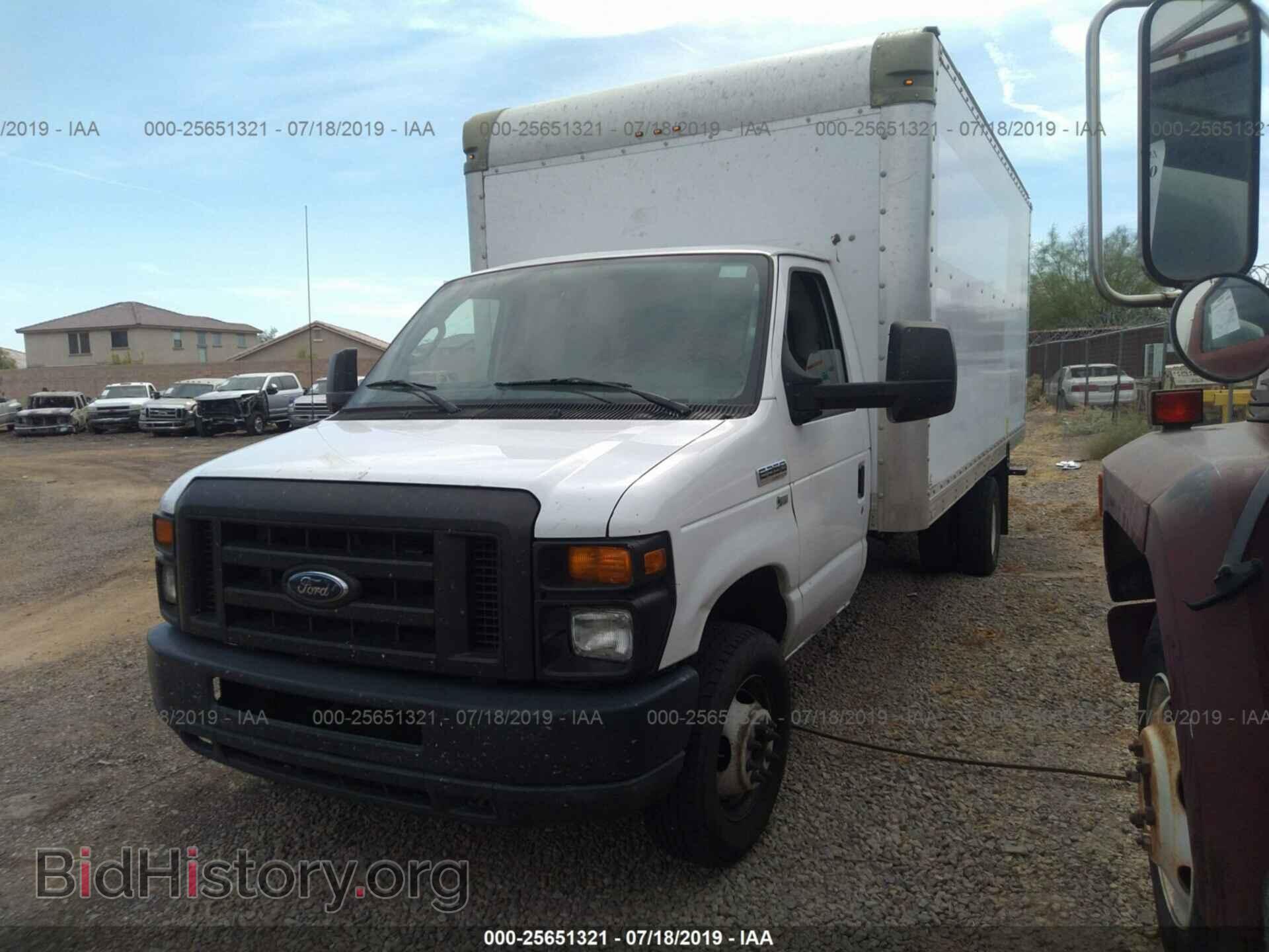 2012 FORD ECONOLINE - VIN: 1FDWE3FL4CDA71693 - Photo 2