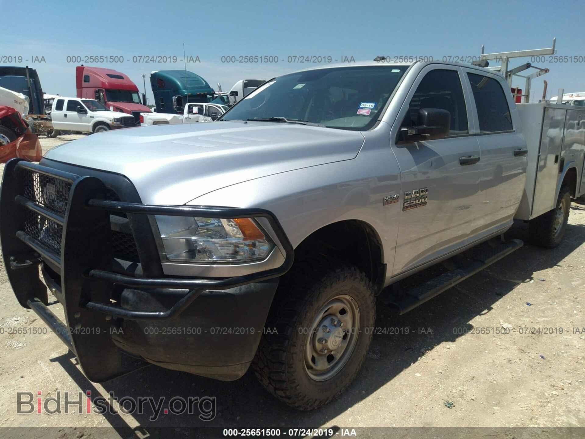 2016 RAM 2500 - VIN: 3C6TR5HT3GG243250 - Photo 2