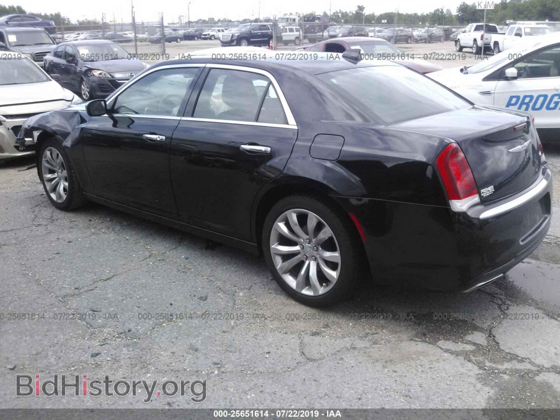 2017 CHRYSLER 300C - VIN: 2C3CCAEG6HH612652 - Фото 3
