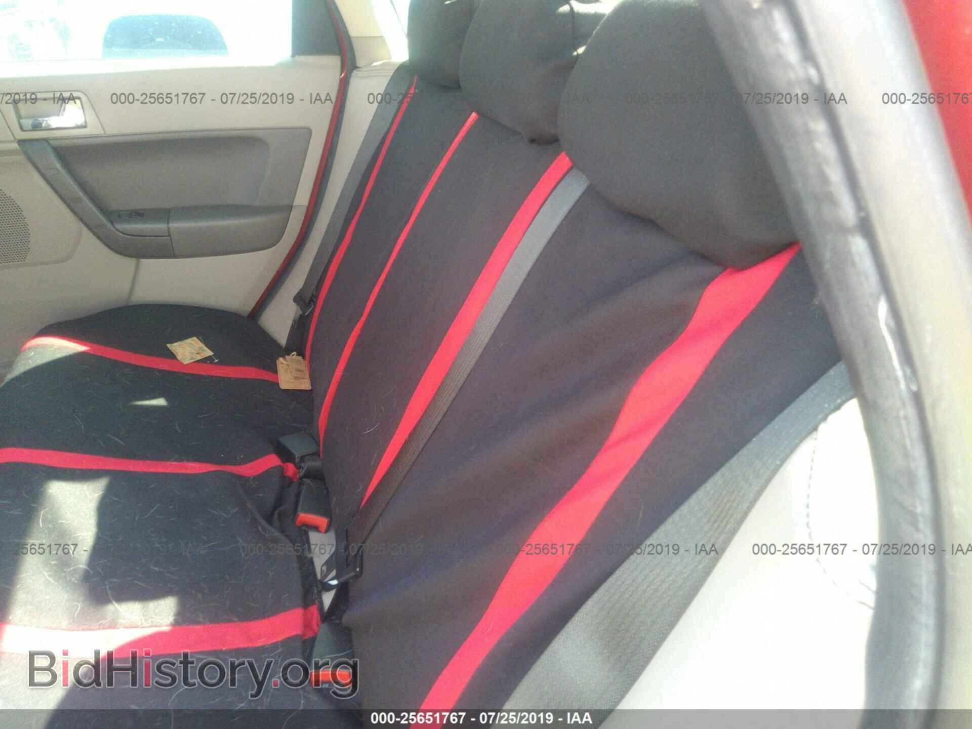 2011 FORD FOCUS - VIN: 1FAHP3GN4BW197634 - Фото 8