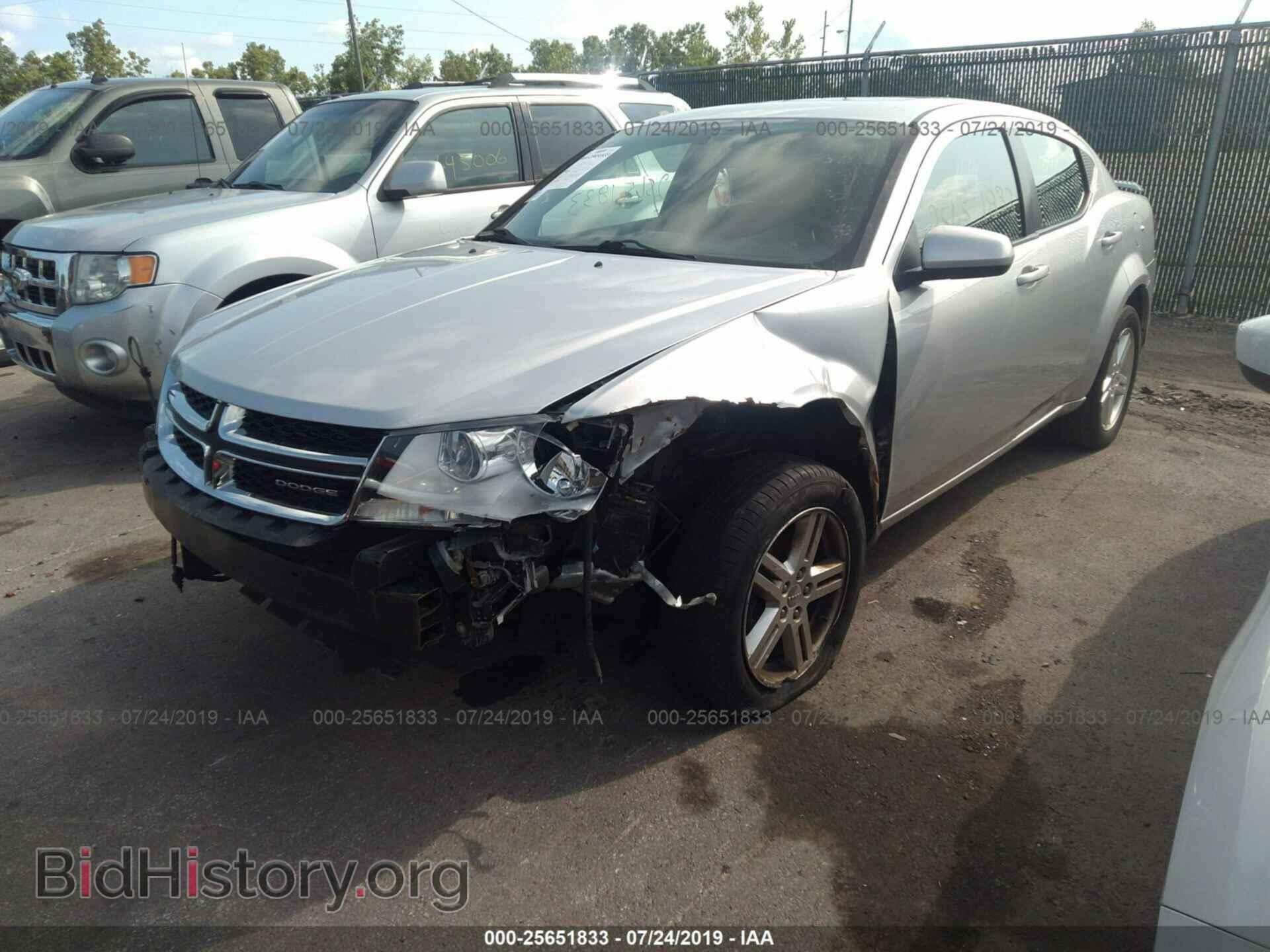 2011 DODGE AVENGER - VIN: 1B3BD1FB2BN528366 - Фото 2