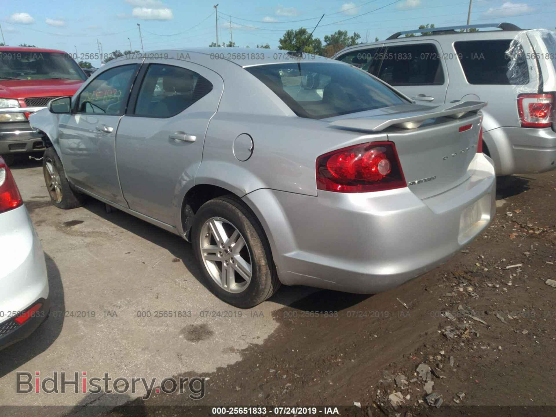 2011 DODGE AVENGER - VIN: 1B3BD1FB2BN528366 - Фото 3