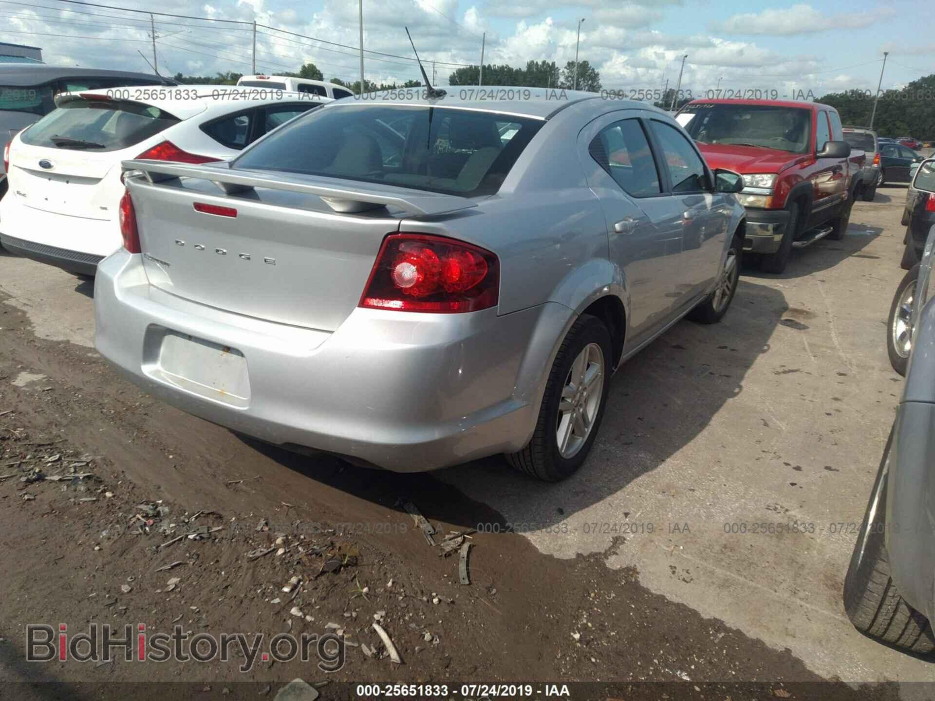 2011 DODGE AVENGER - VIN: 1B3BD1FB2BN528366 - Фото 4