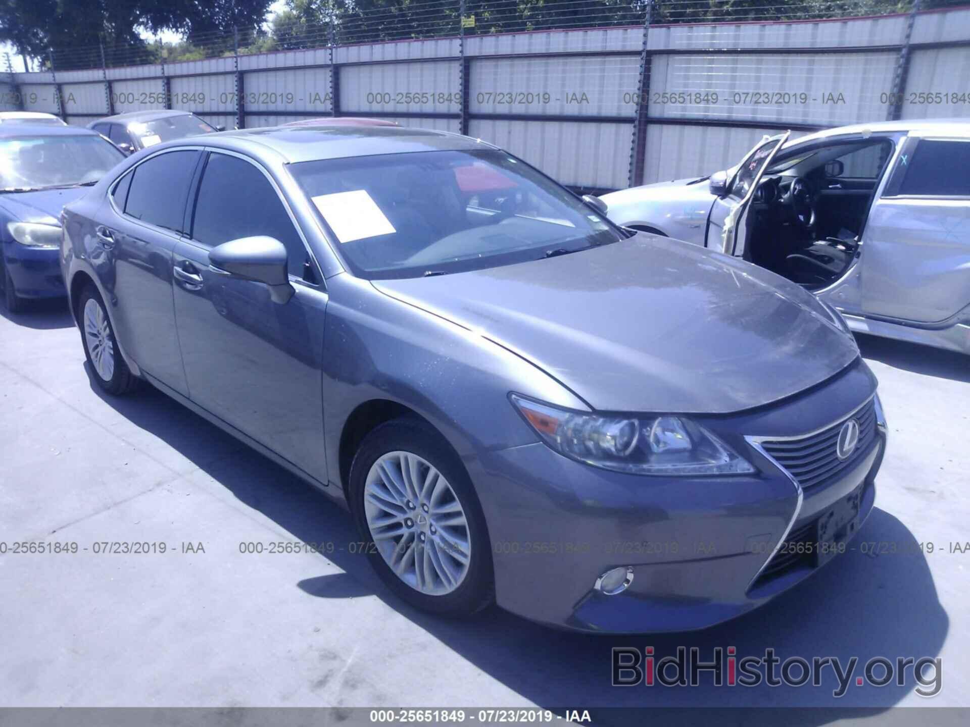 Photo JTHBK1GG2D2080390 - LEXUS ES 2013