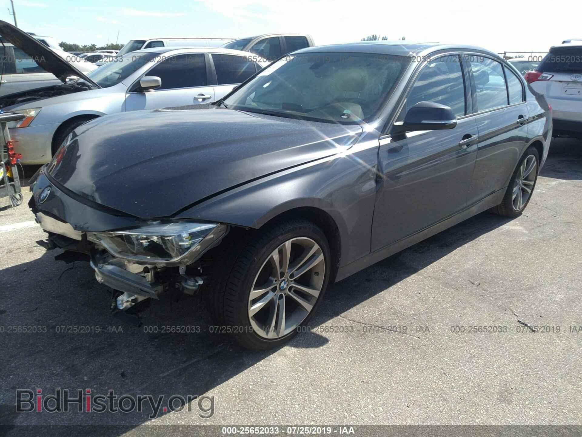 2016 BMW 328 - VIN: WBA8E9G52GNU28785 - Фото 2