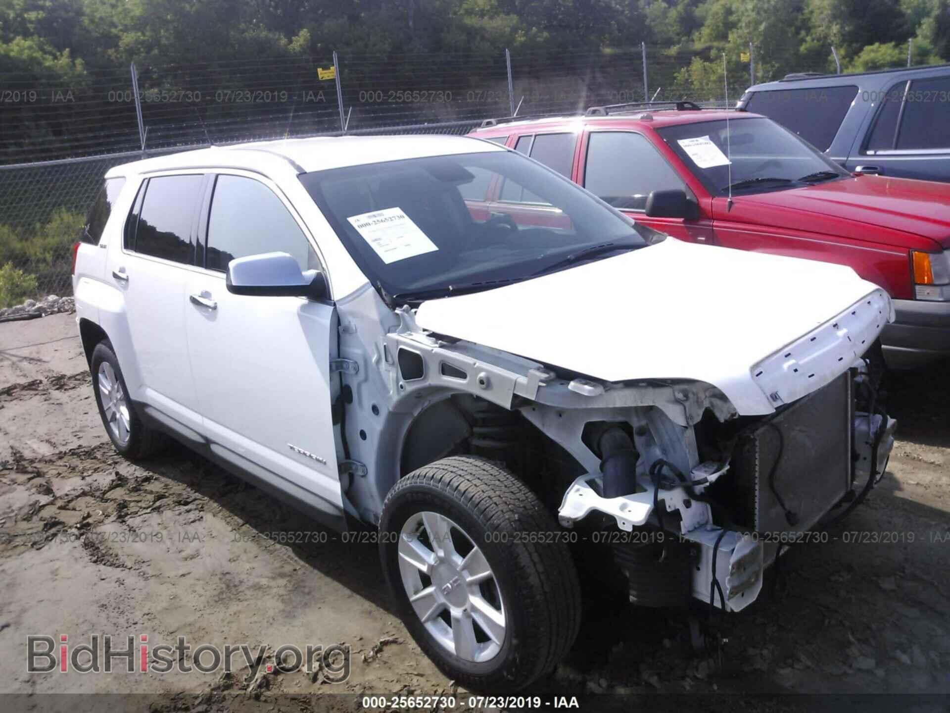 Фотография 2GKALMEK7C6186844 - GMC TERRAIN 2012