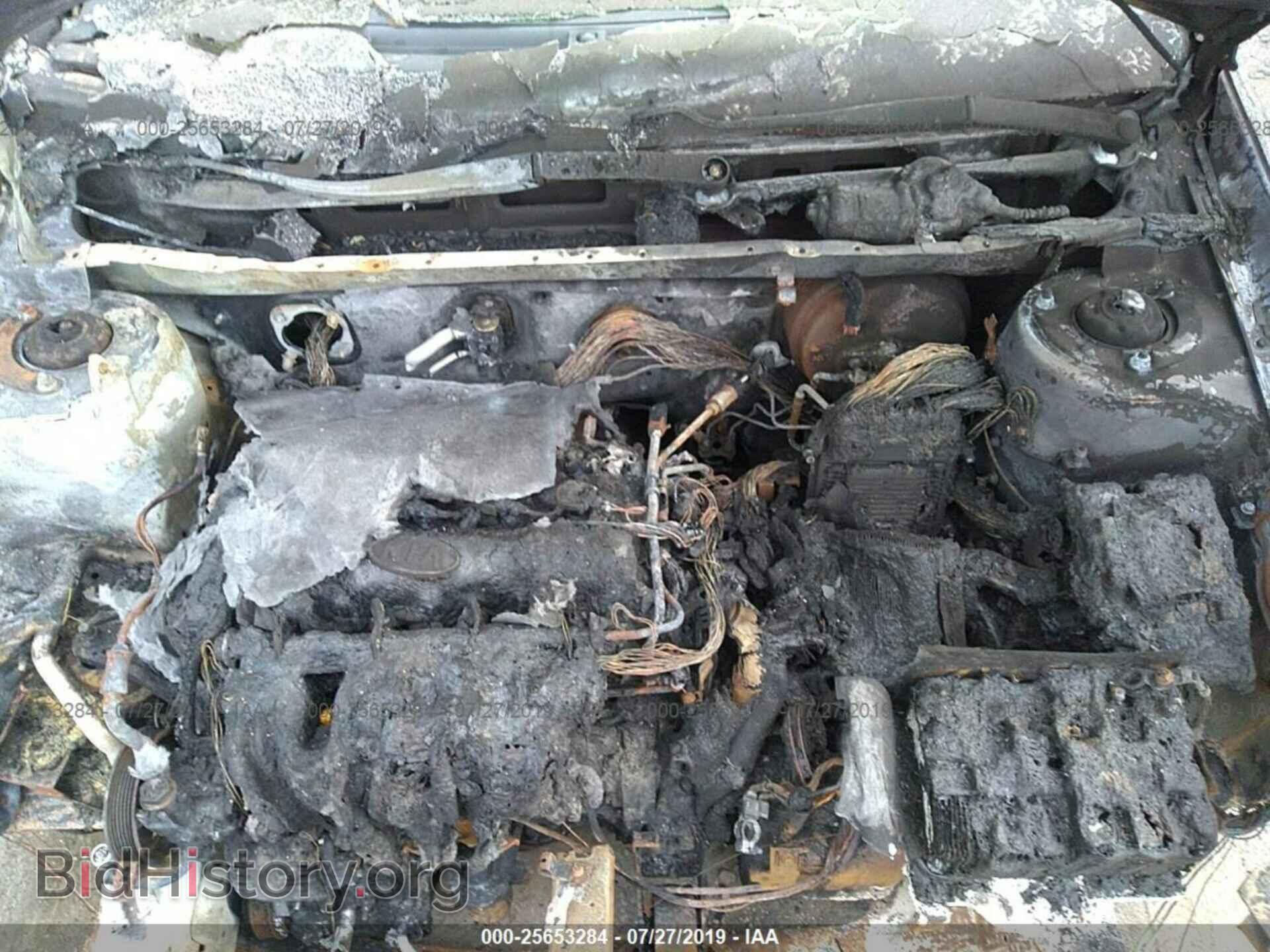 2007 KIA OPTIMA - VIN: KNAGE123775143213 - Фото 10