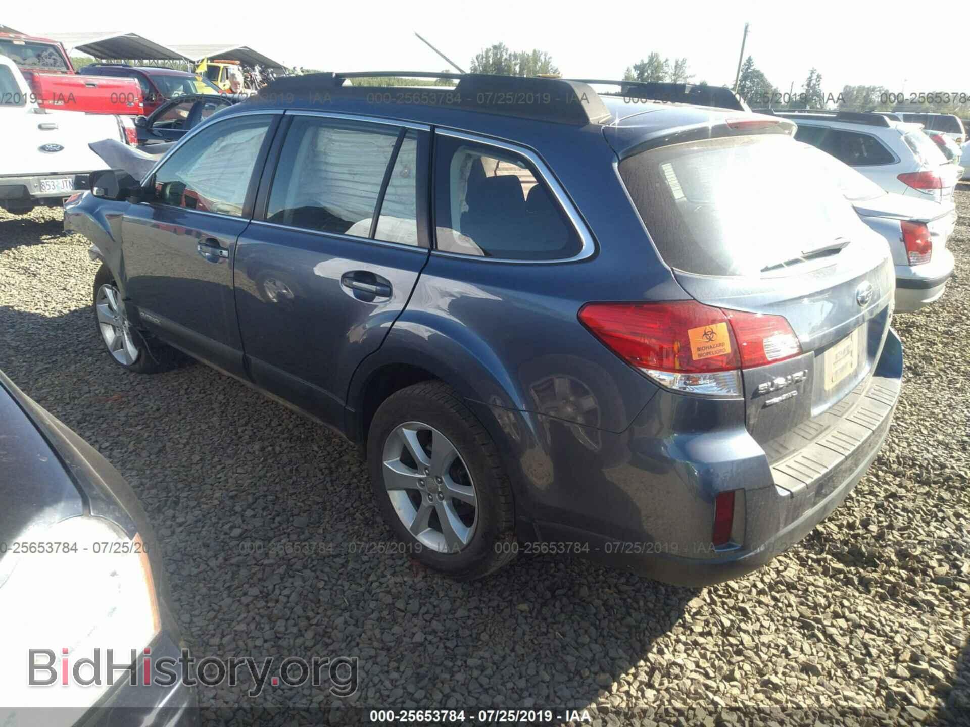 2014 Subaru Outback - VIN: 4S4BRBAC8E3271375 - Фото 3