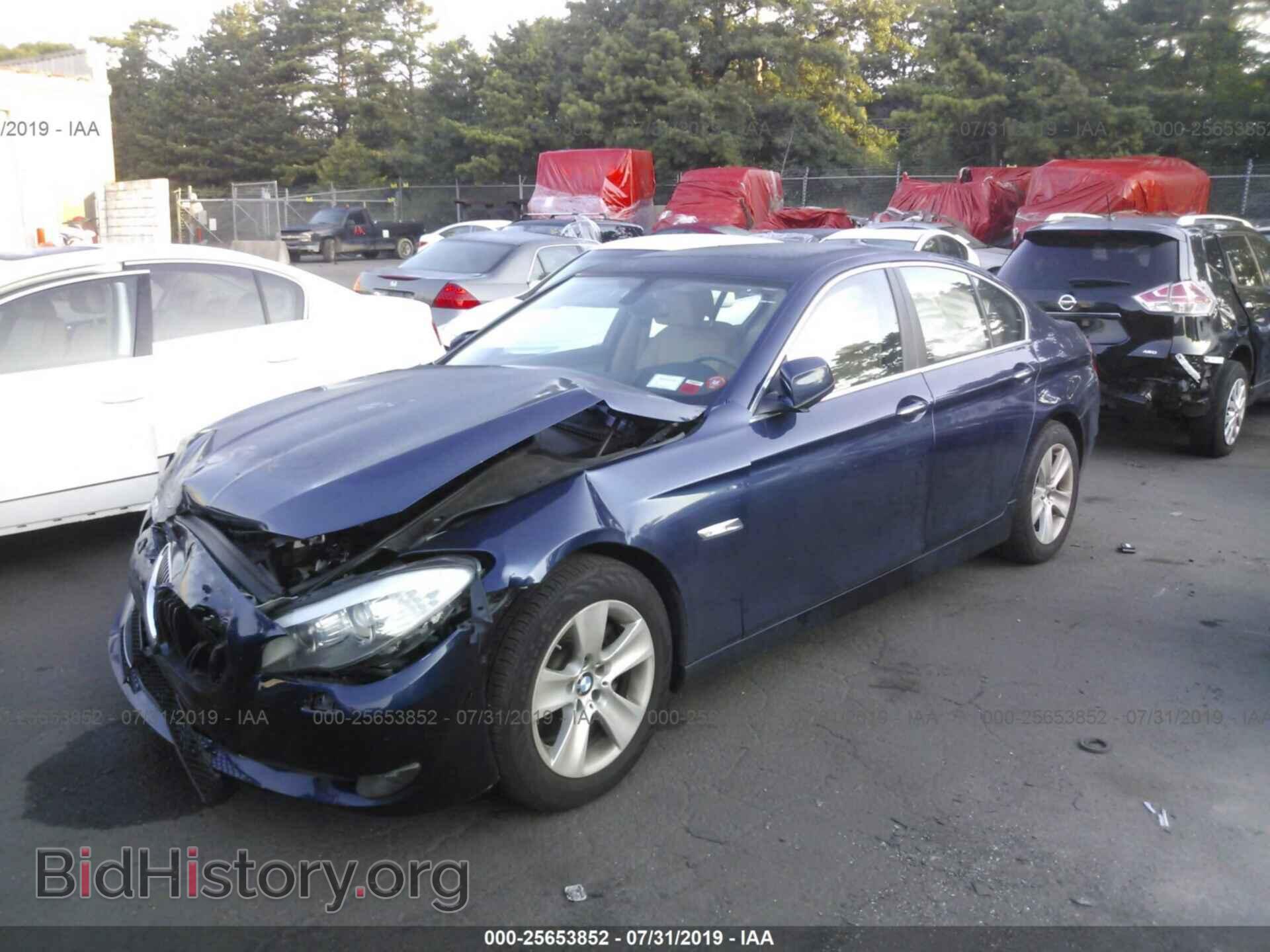 2013 BMW 528 - VIN: WBAXH5C57DDW16916 - Фото 2