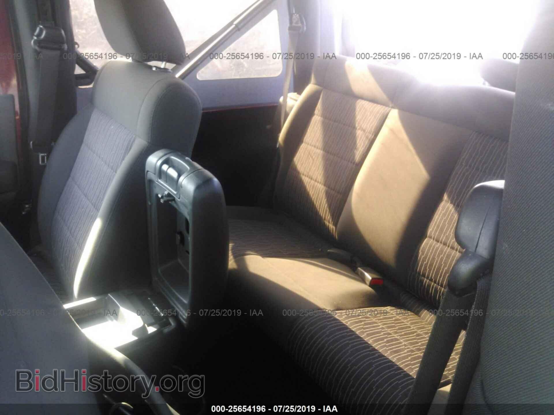 2011 JEEP WRANGLER - VIN: 1J4AA2D1XBL524798 - Фото 8