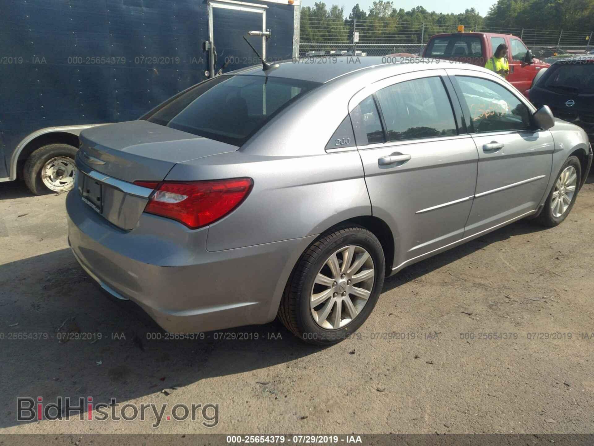 2013 CHRYSLER 200 - VIN: 1C3CCBBB0DN714822 - Photo 4