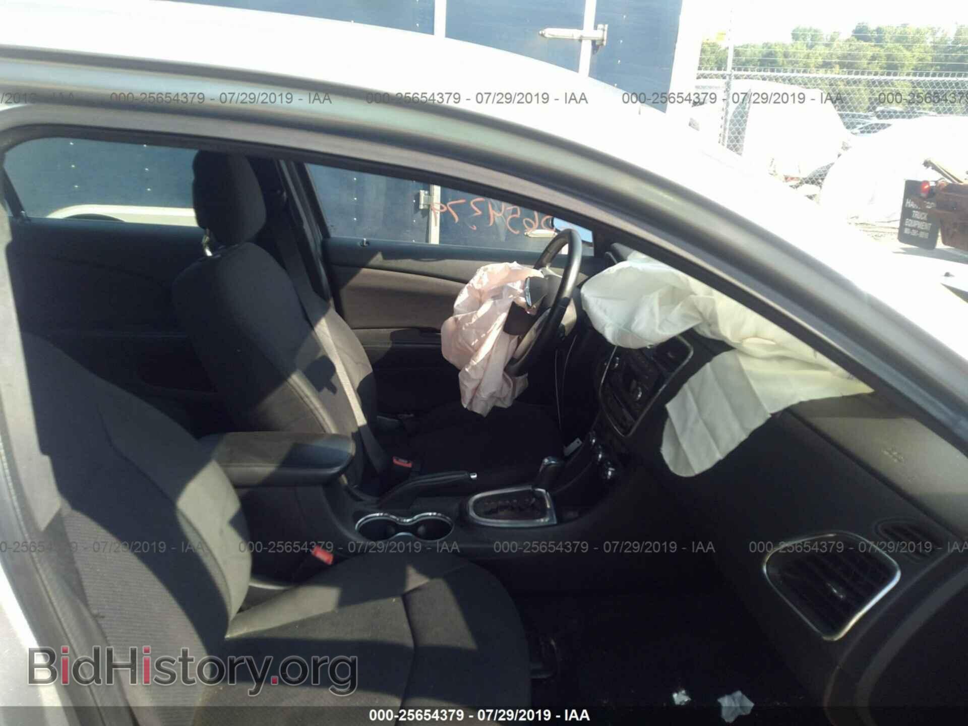 2013 CHRYSLER 200 - VIN: 1C3CCBBB0DN714822 - Photo 5