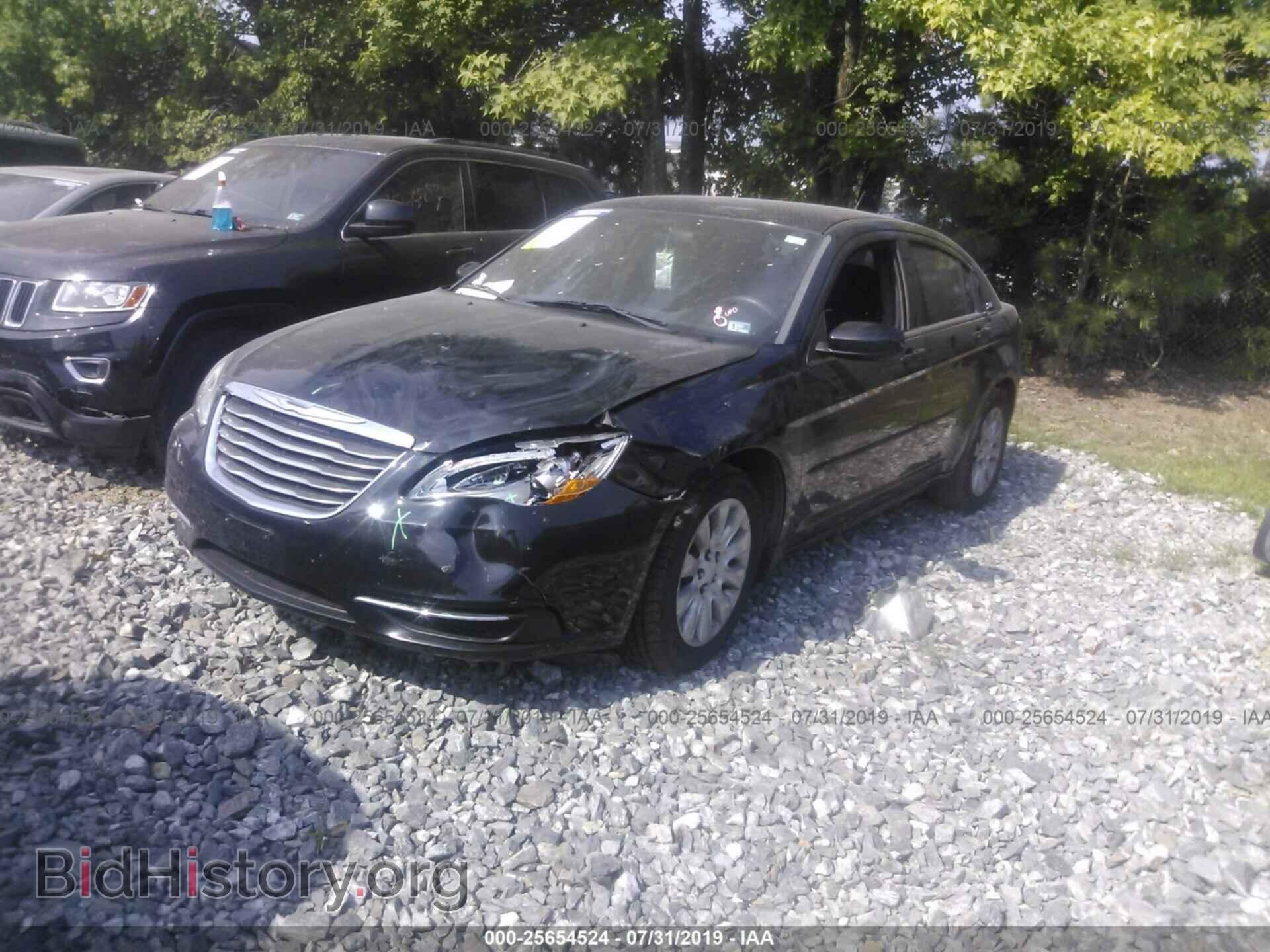 2012 CHRYSLER 200 - VIN: 1C3CCBAB6CN271981 - Фото 2
