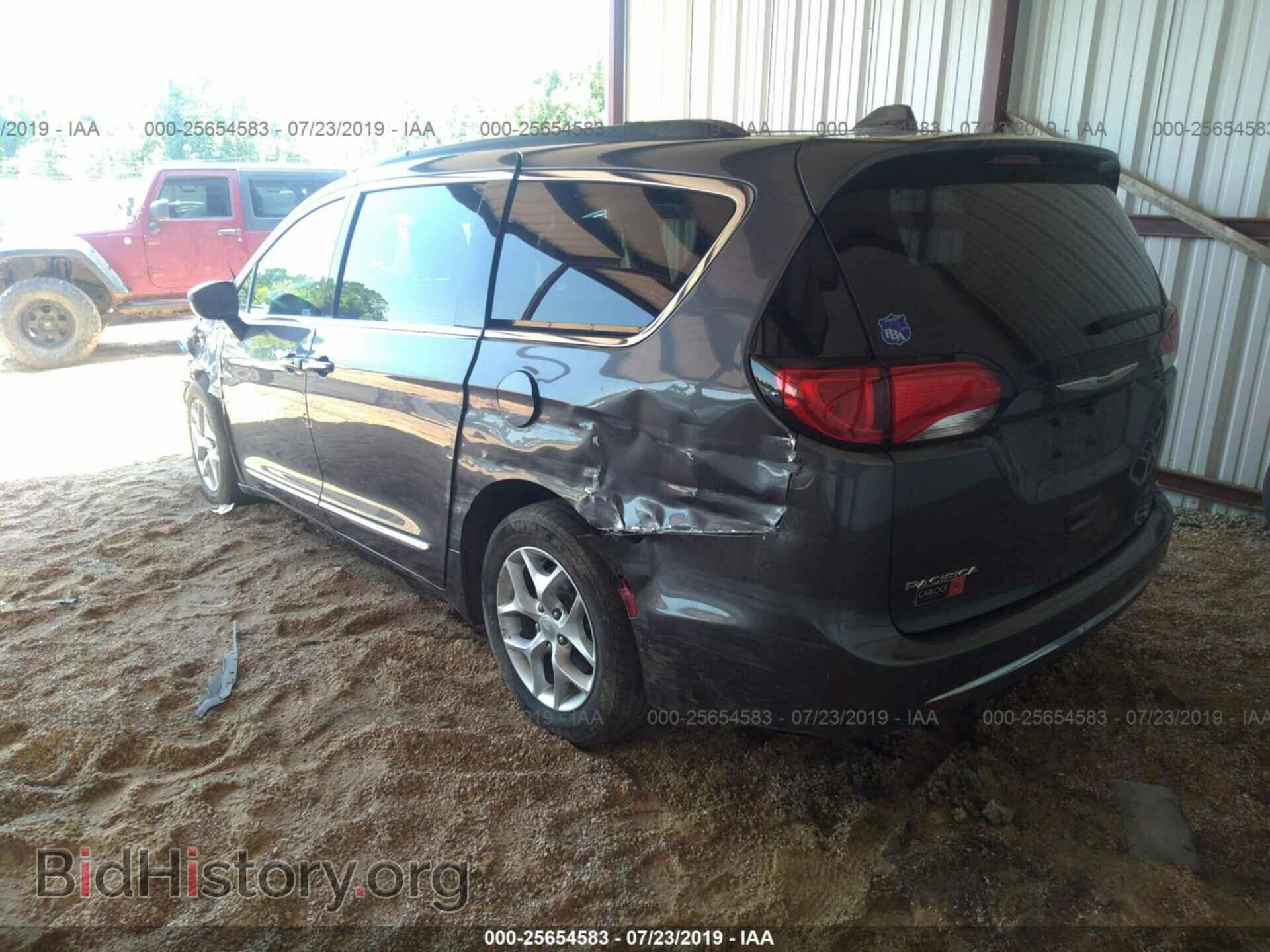 2017 CHRYSLER PACIFICA - VIN: 2C4RC1BG1HR552090 - Фото 3