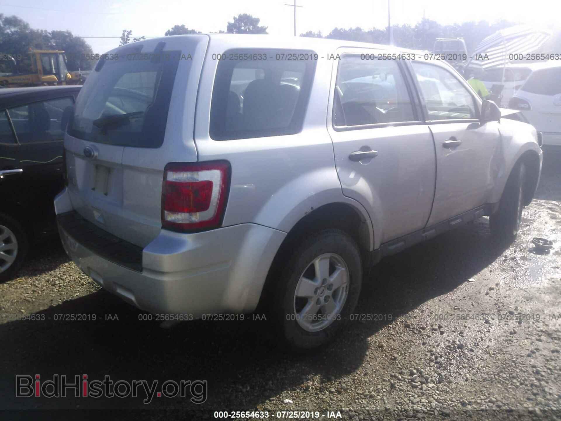 2011 FORD ESCAPE - VIN: 1FMCU0C75BKA26395 - Фото 4