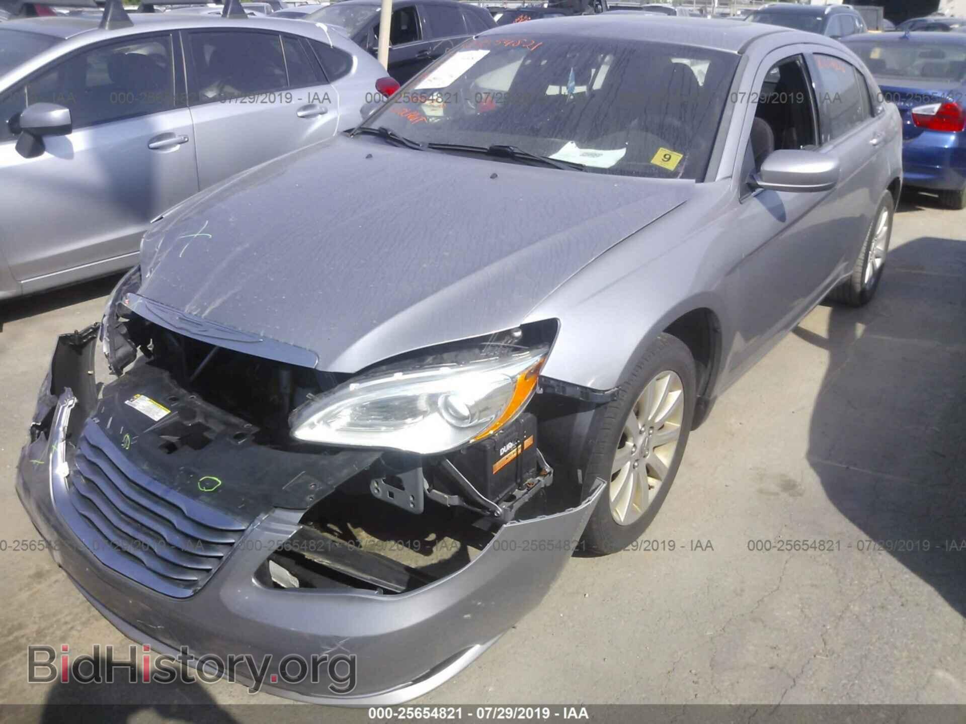 2013 CHRYSLER 200 - VIN: 1C3CCBBB0DN549628 - Photo 2